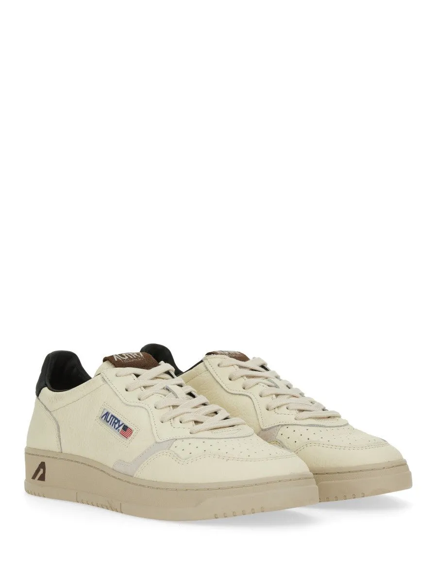 Autry MEDALIST LOW SNEAKER sold by Siebentaschen product image thumbnail 2