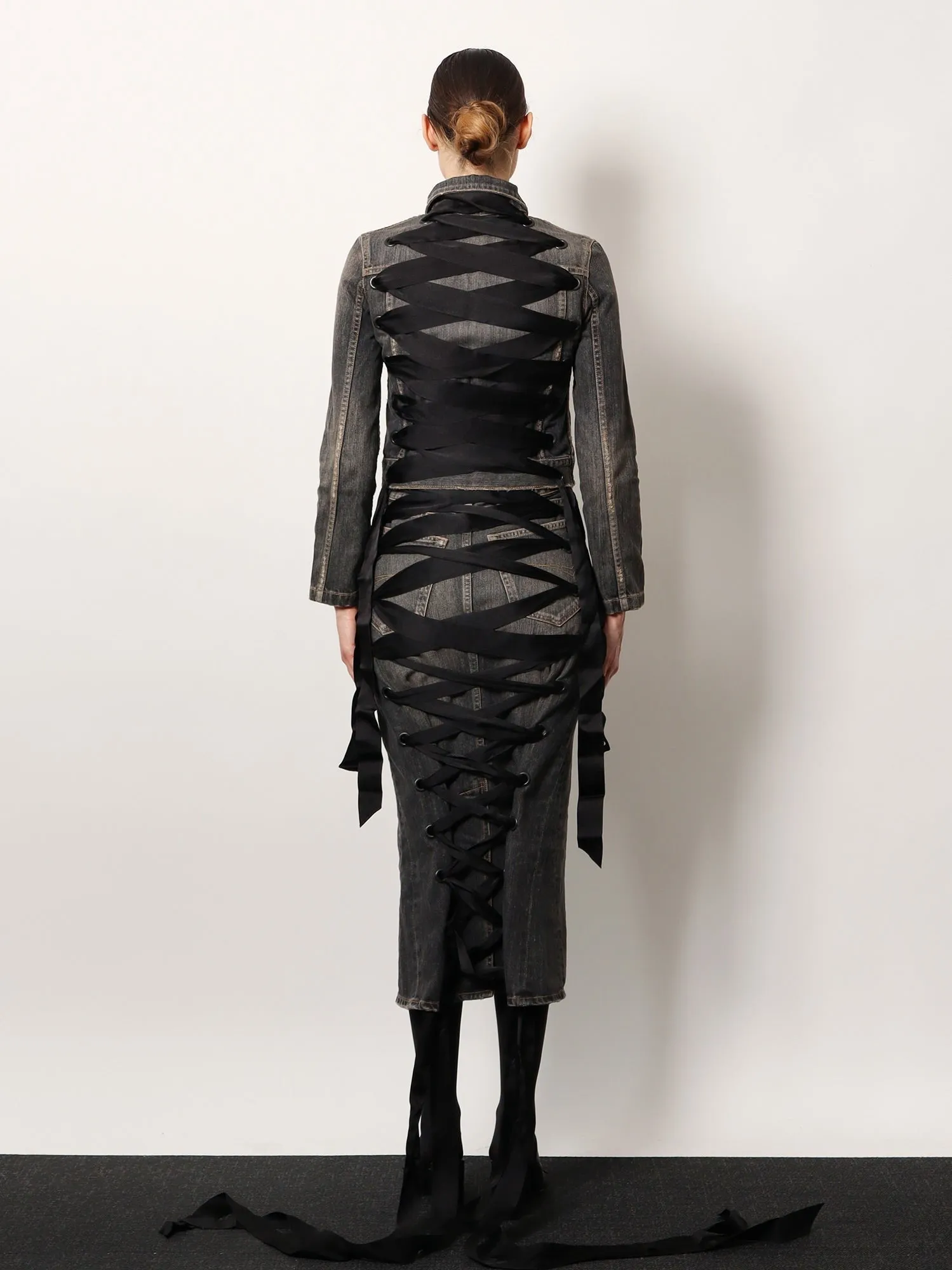 Balenciaga Denim jacket with satin laces sold by Siebentaschen product image thumbnail 3