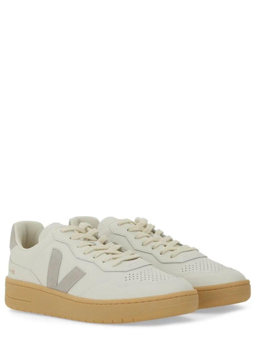 Veja SNEAKER "V-90" sold by Siebentaschen product image thumbnail 2