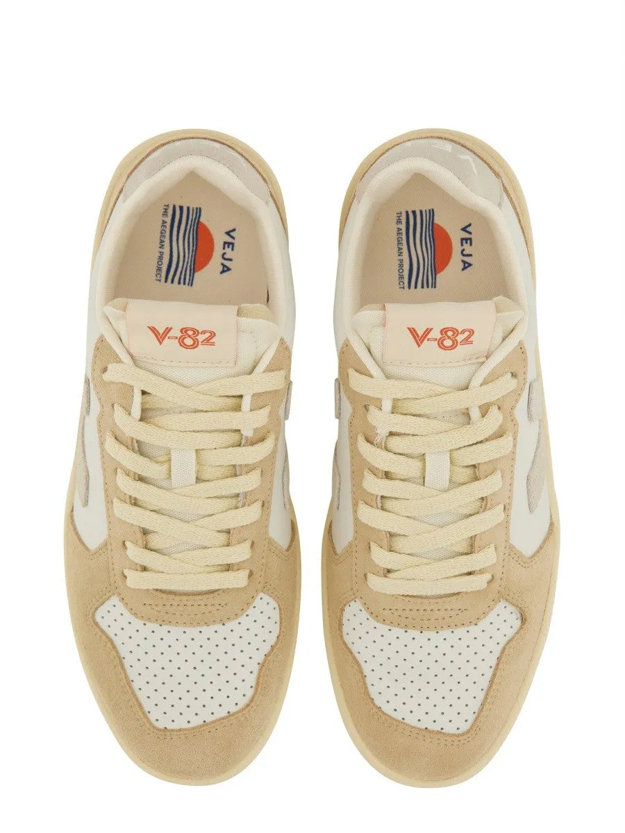 Veja SNEAKER "V-82" sold by Siebentaschen product image thumbnail 4