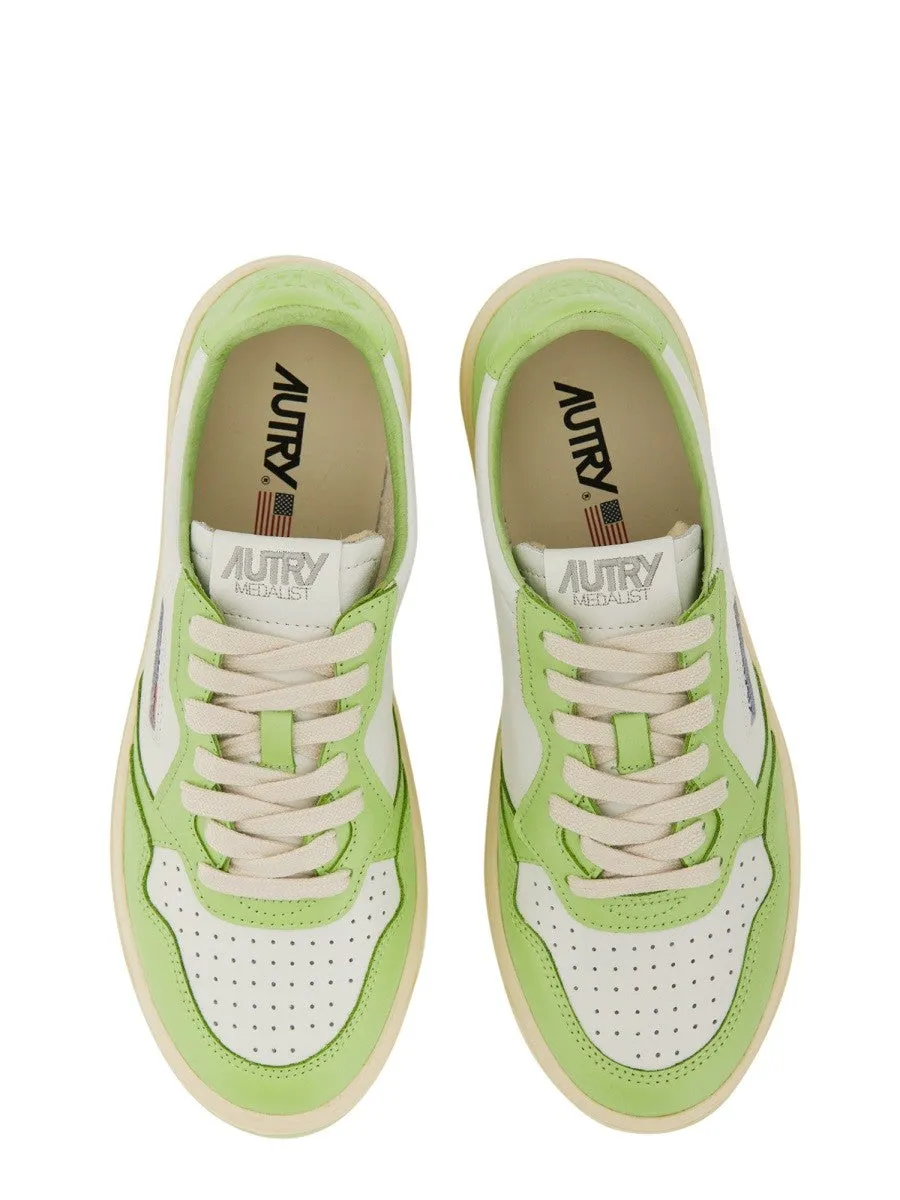 Autry "MEDALIST LOW" SNEAKER sold by Siebentaschen product image thumbnail 5