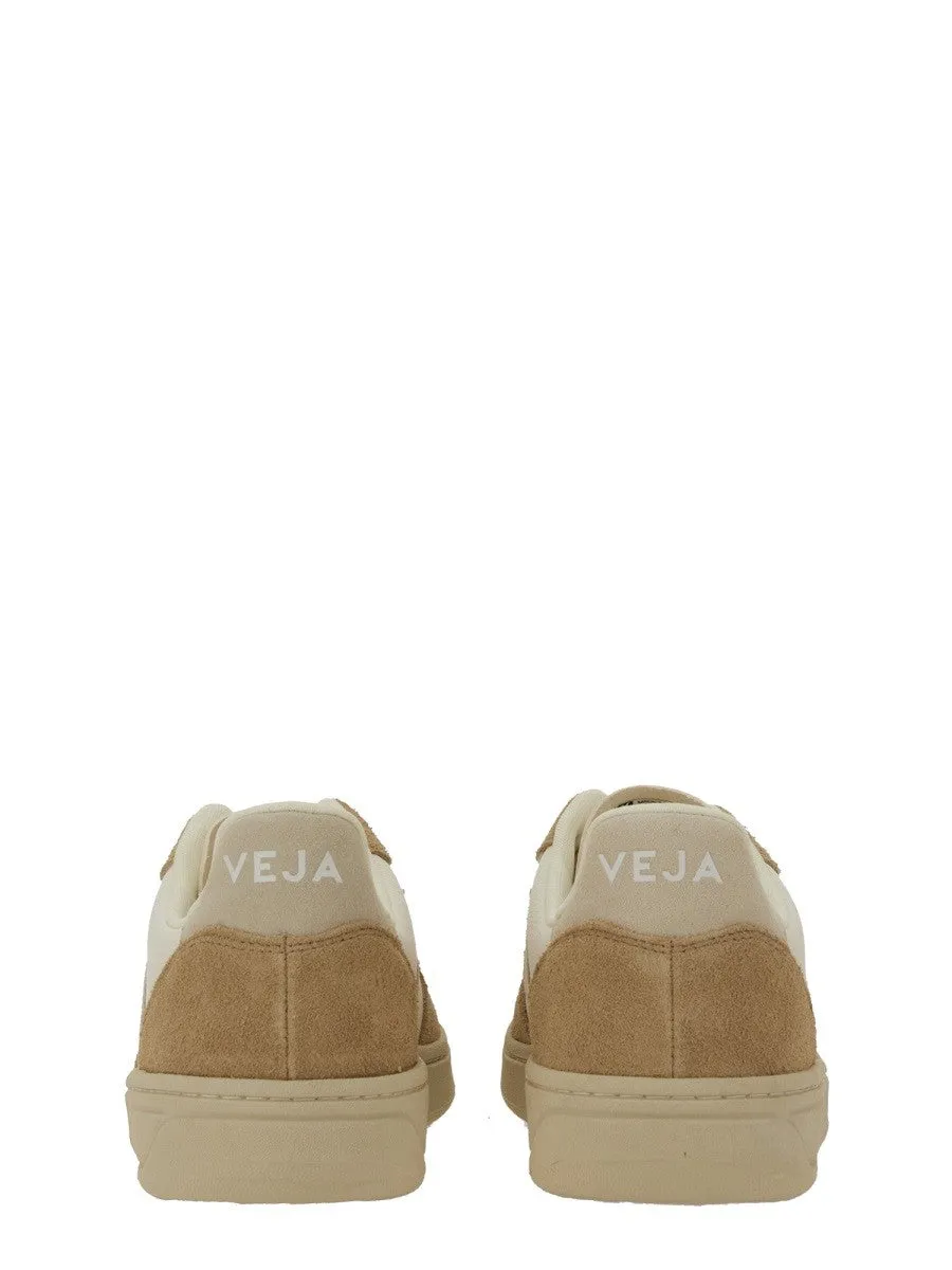Veja SNEAKER "V-10" sold by Siebentaschen product image thumbnail 3