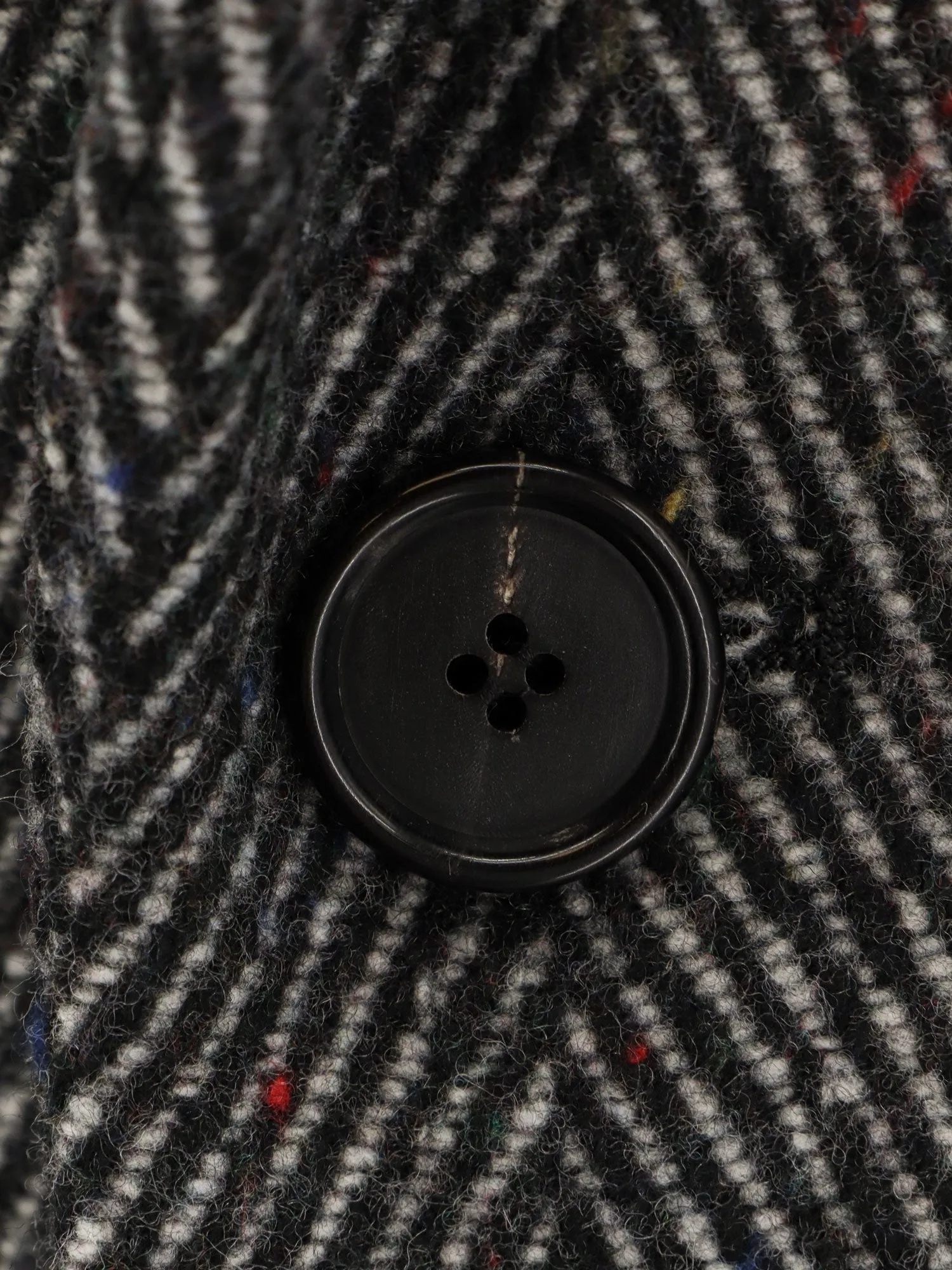 Givenchy Wool blend coat with herringbone motif sold by Siebentaschen product image thumbnail 3