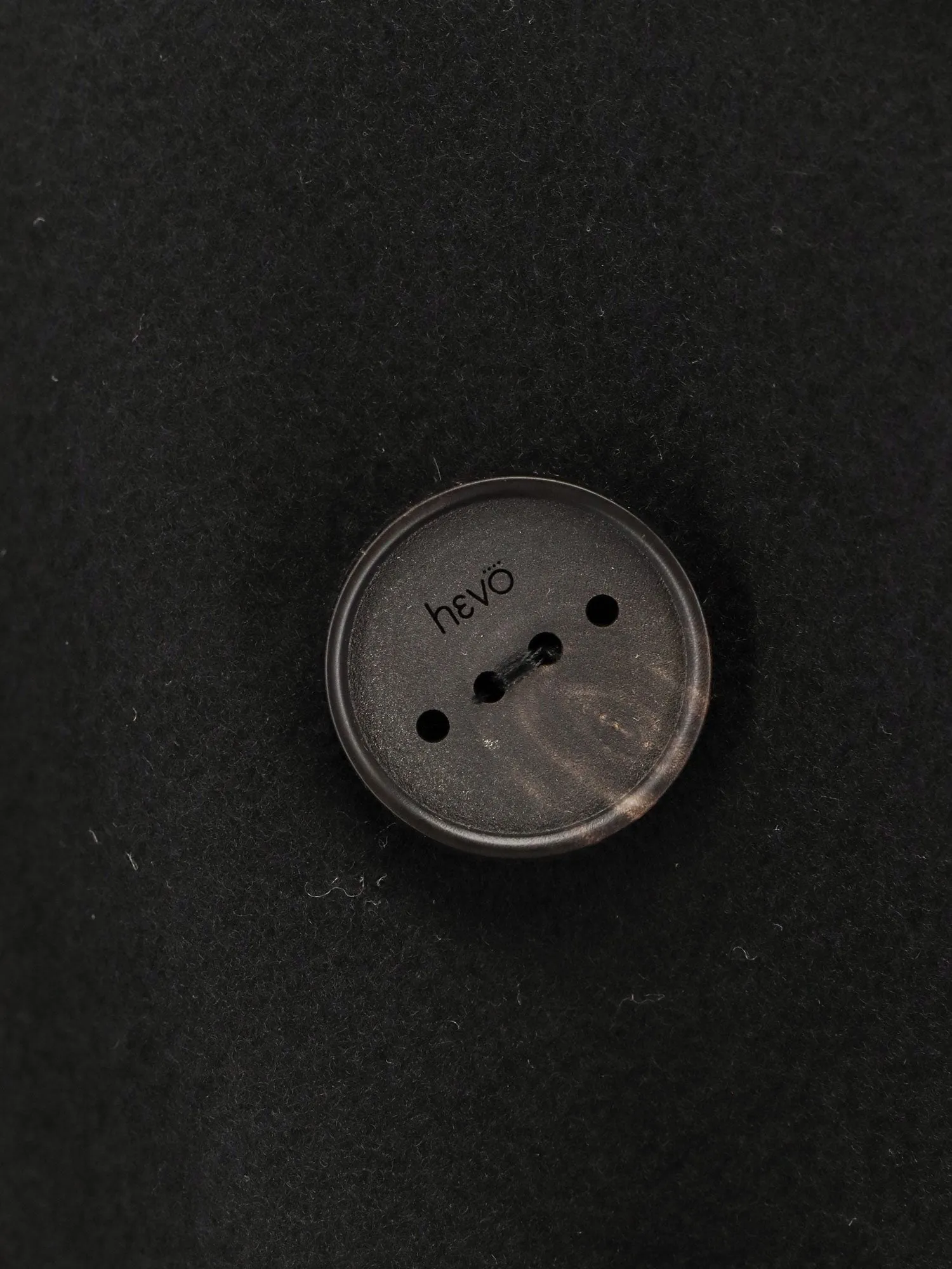 Hevo Tricase double-breasted wool blend coat sold by Siebentaschen product image thumbnail 3