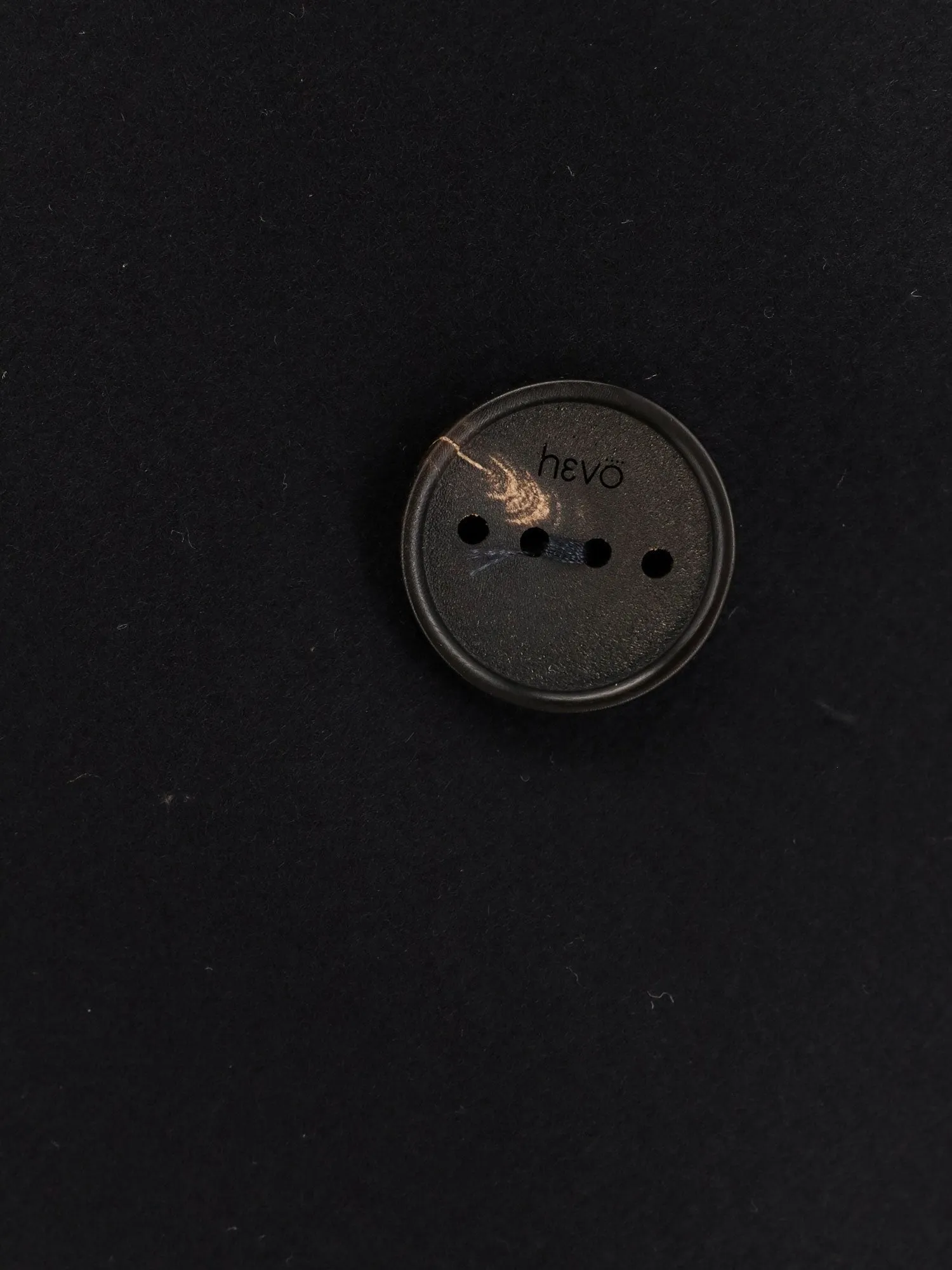 Hevo Trani double-breasted wool blend coat sold by Siebentaschen product image thumbnail 3