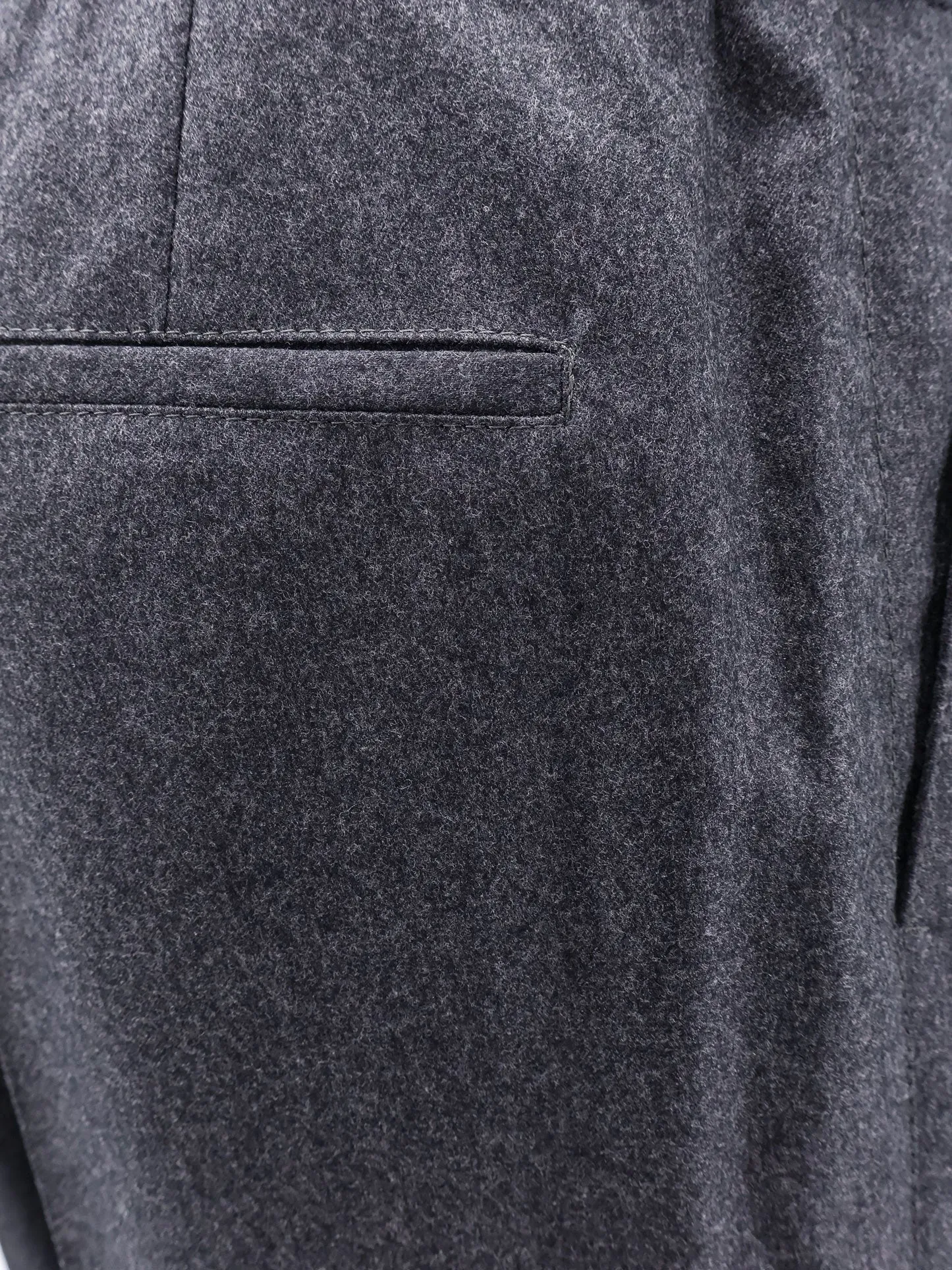 Brunello Cucinelli Virgin wool trousers with drawstring sold by Siebentaschen product image thumbnail 3