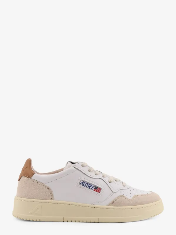 Autry Medalist Low leather low-top sneakers sold by Siebentaschen