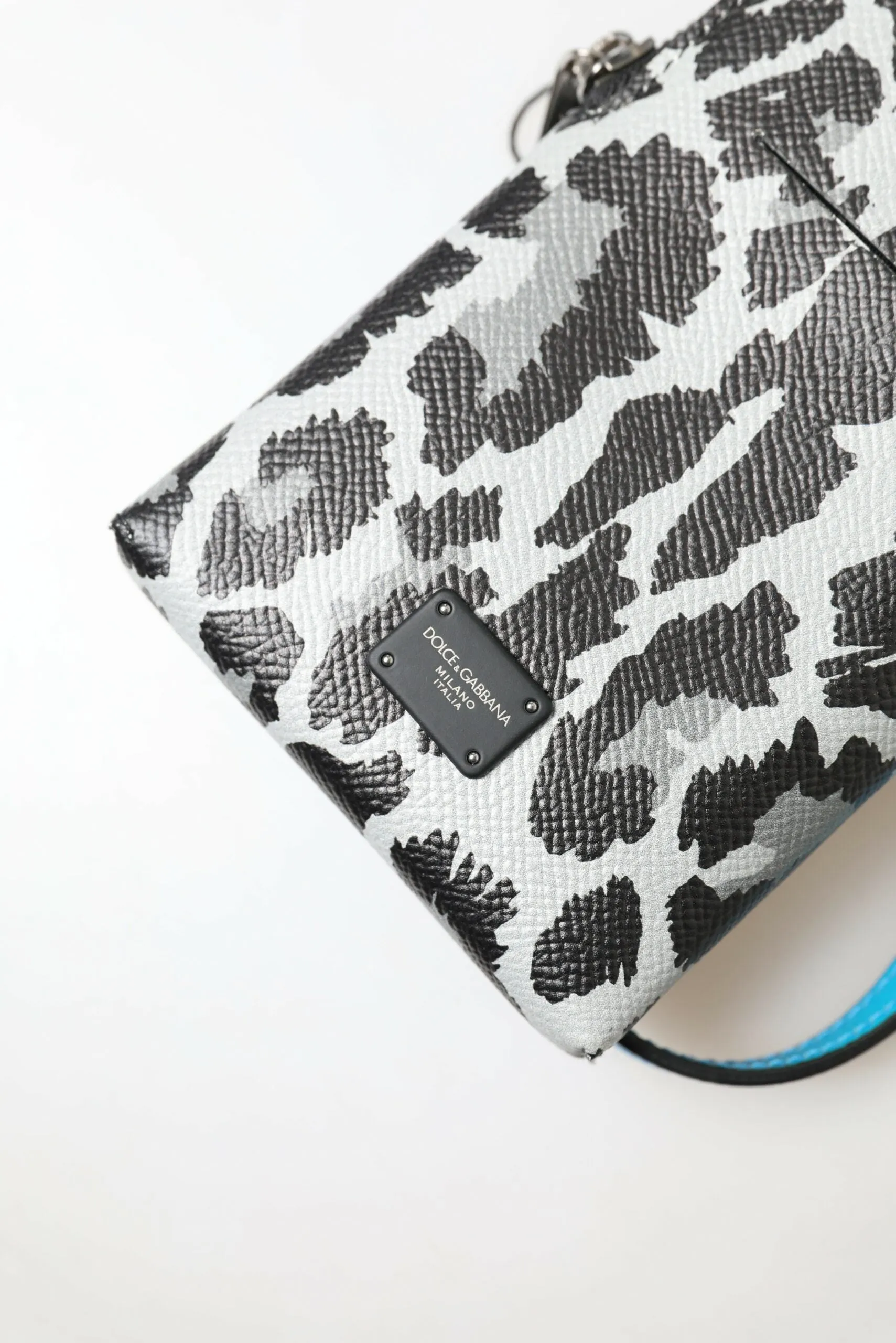 Dolce & Gabbana Gray Leopard Leather Men Purse Crossbody Sling Phone Bag sold by Siebentaschen product image thumbnail 3