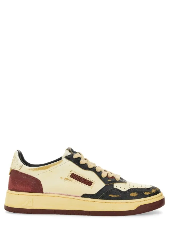 Autry medalist low super vintage sneakers sold by Siebentaschen