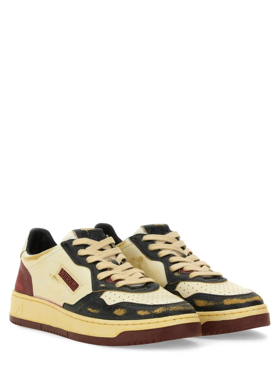 Autry medalist low super vintage sneakers sold by Siebentaschen product image thumbnail 2