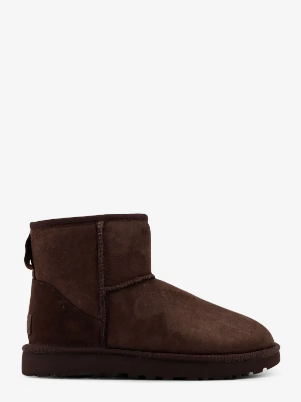 Ugg Classic Mini II suede ankle boots sold by Siebentaschen