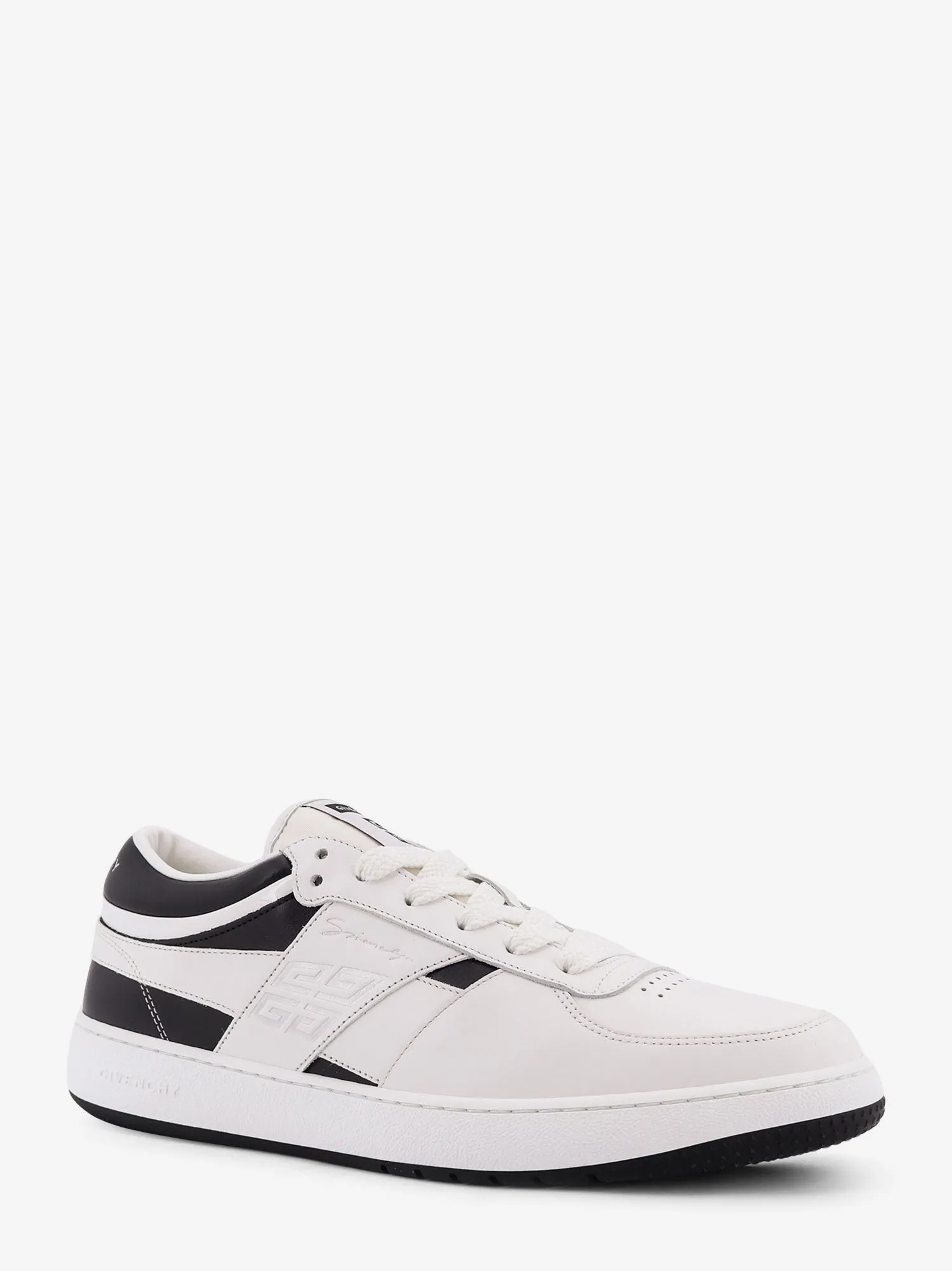 Givenchy G Move low-top leather sneakers sold by Siebentaschen product image thumbnail 2