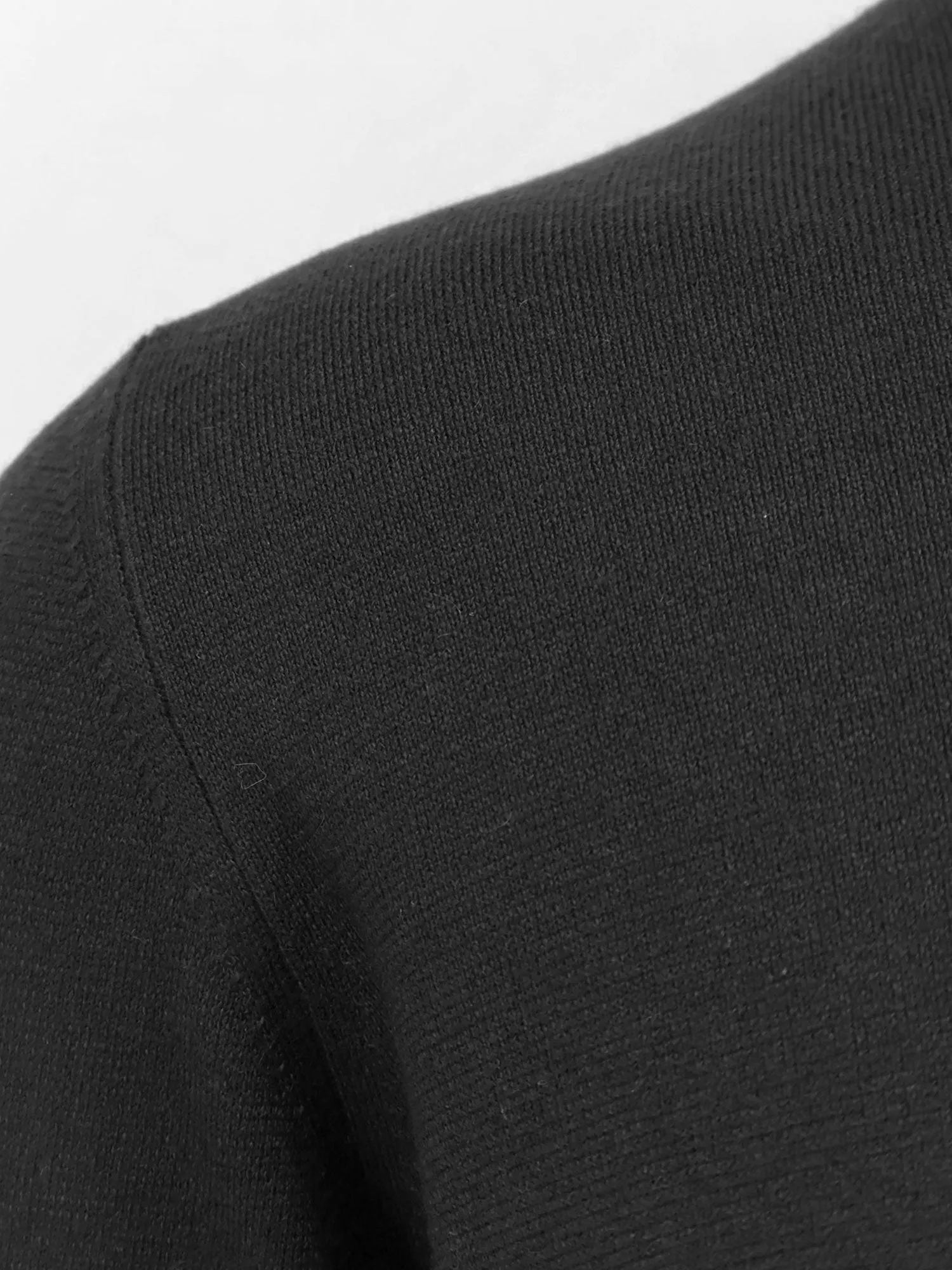 LORO PIANA Cashmere turtleneck sold by Siebentaschen product image thumbnail 3