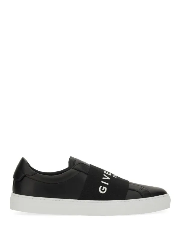 Givenchy LOW TOP SNEAKER WITH LOGO sold by Siebentaschen