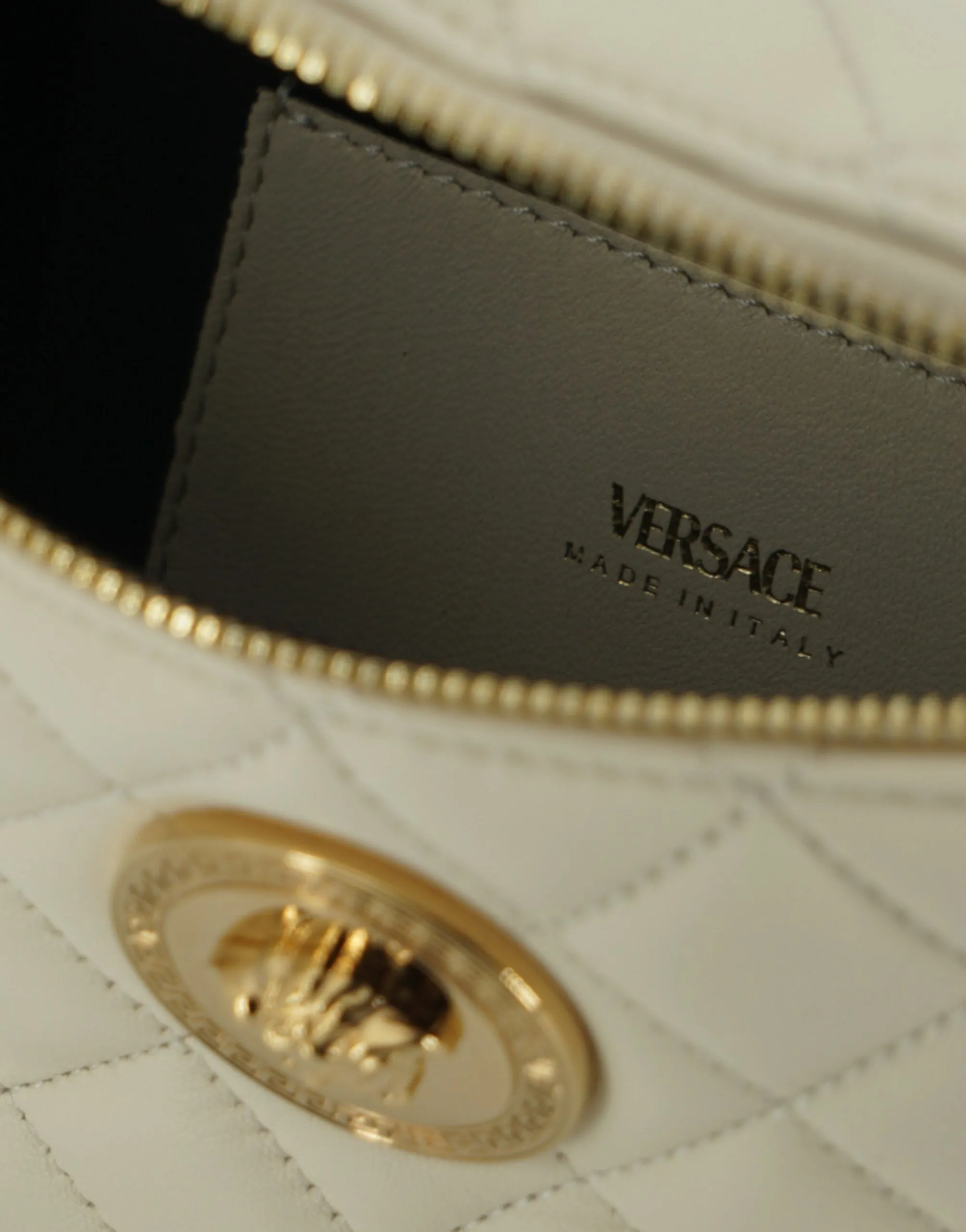 Versace Elegant White Lamb Leather Belt Bag sold by Siebentaschen product image thumbnail 5