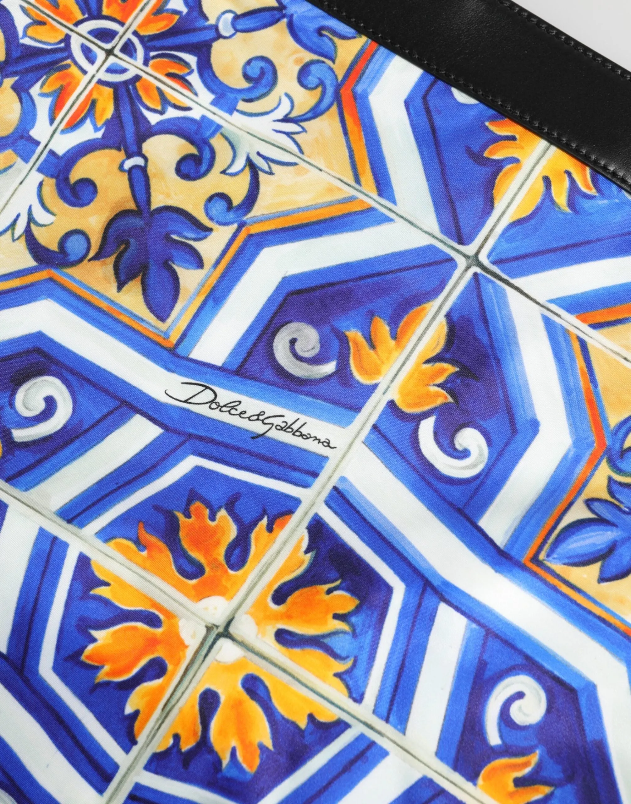 Dolce & Gabbana Multicolor Maiolica Print Tote Shoulder Strap Bag sold by Siebentaschen product image thumbnail 4