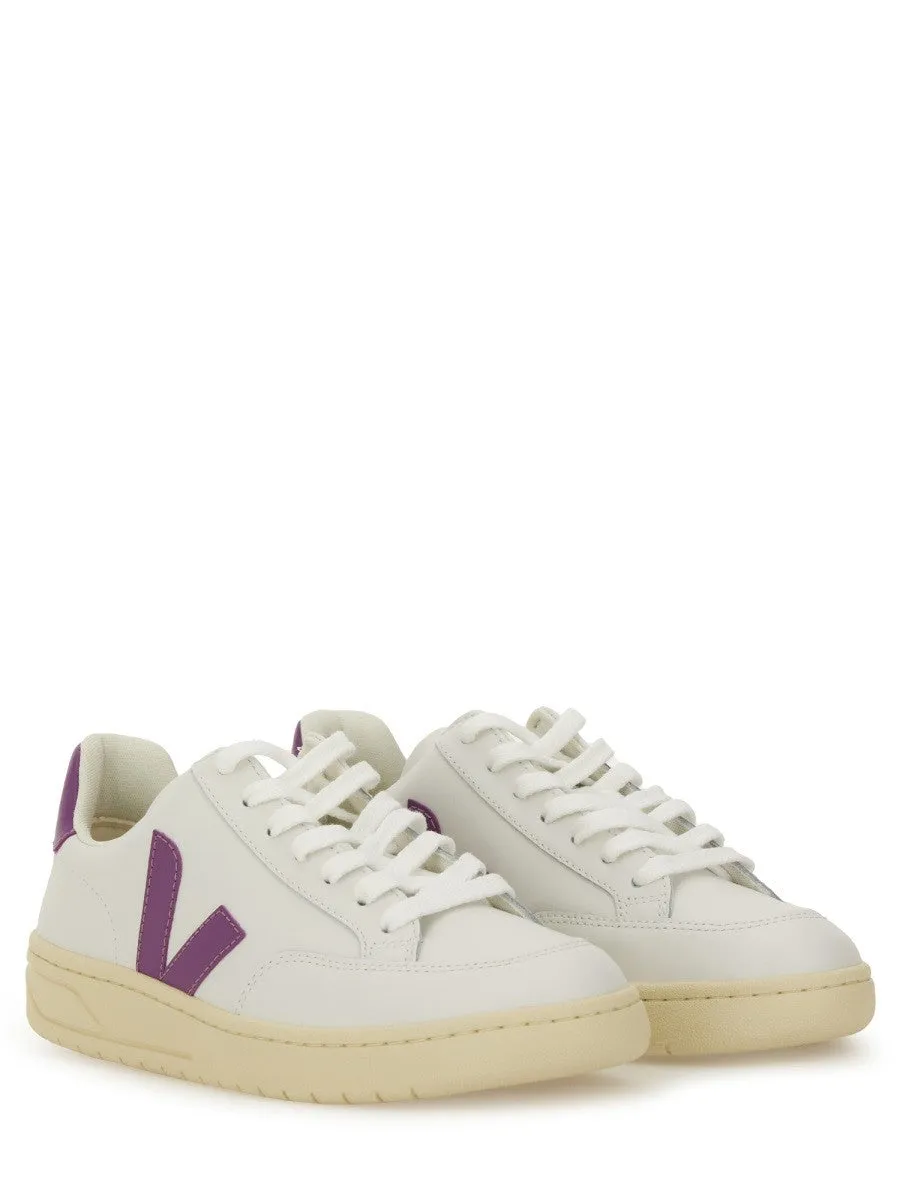 Veja SNEAKER "V-12" sold by Siebentaschen product image thumbnail 2