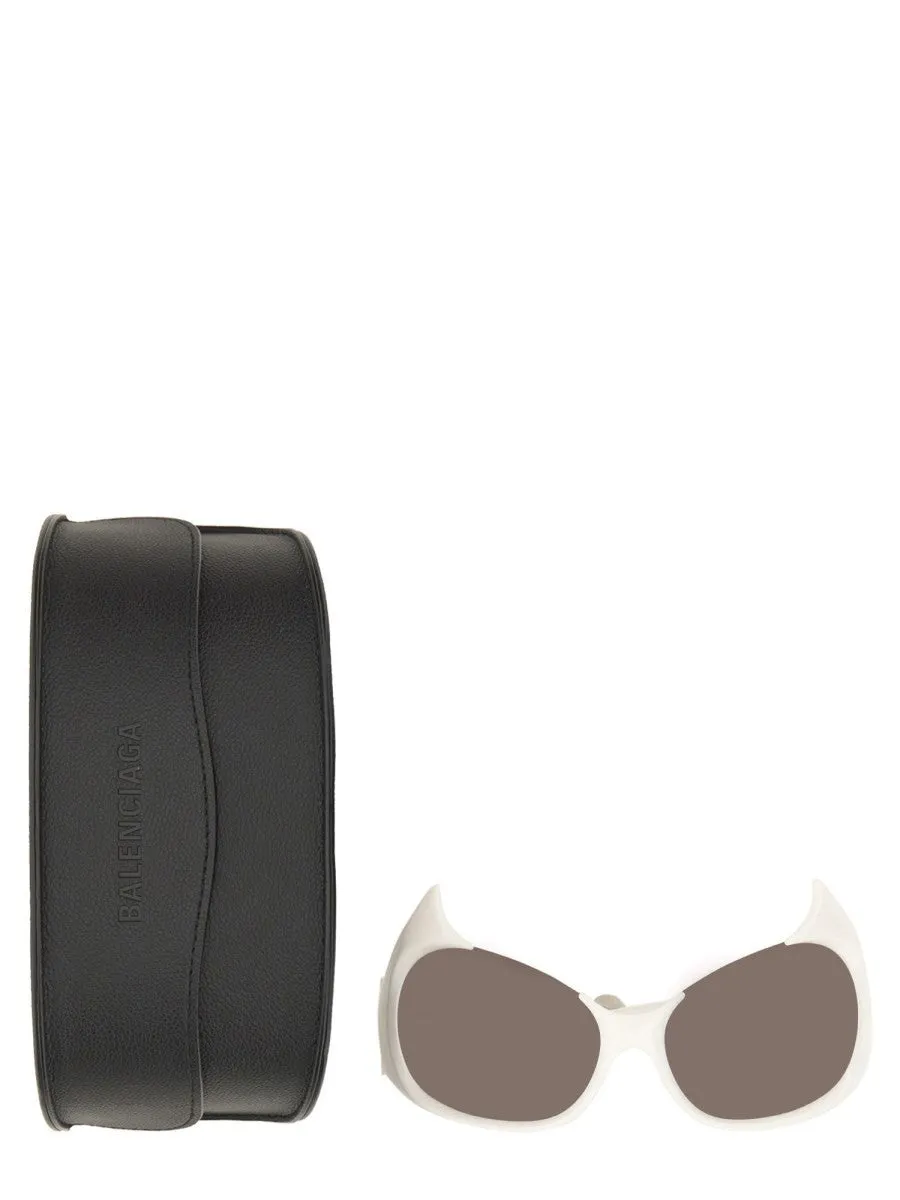 Balenciaga GOTHAM CAT SUNGLASSES sold by Siebentaschen product image thumbnail 5