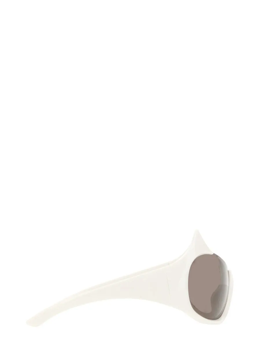 Balenciaga GOTHAM CAT SUNGLASSES sold by Siebentaschen product image thumbnail 4