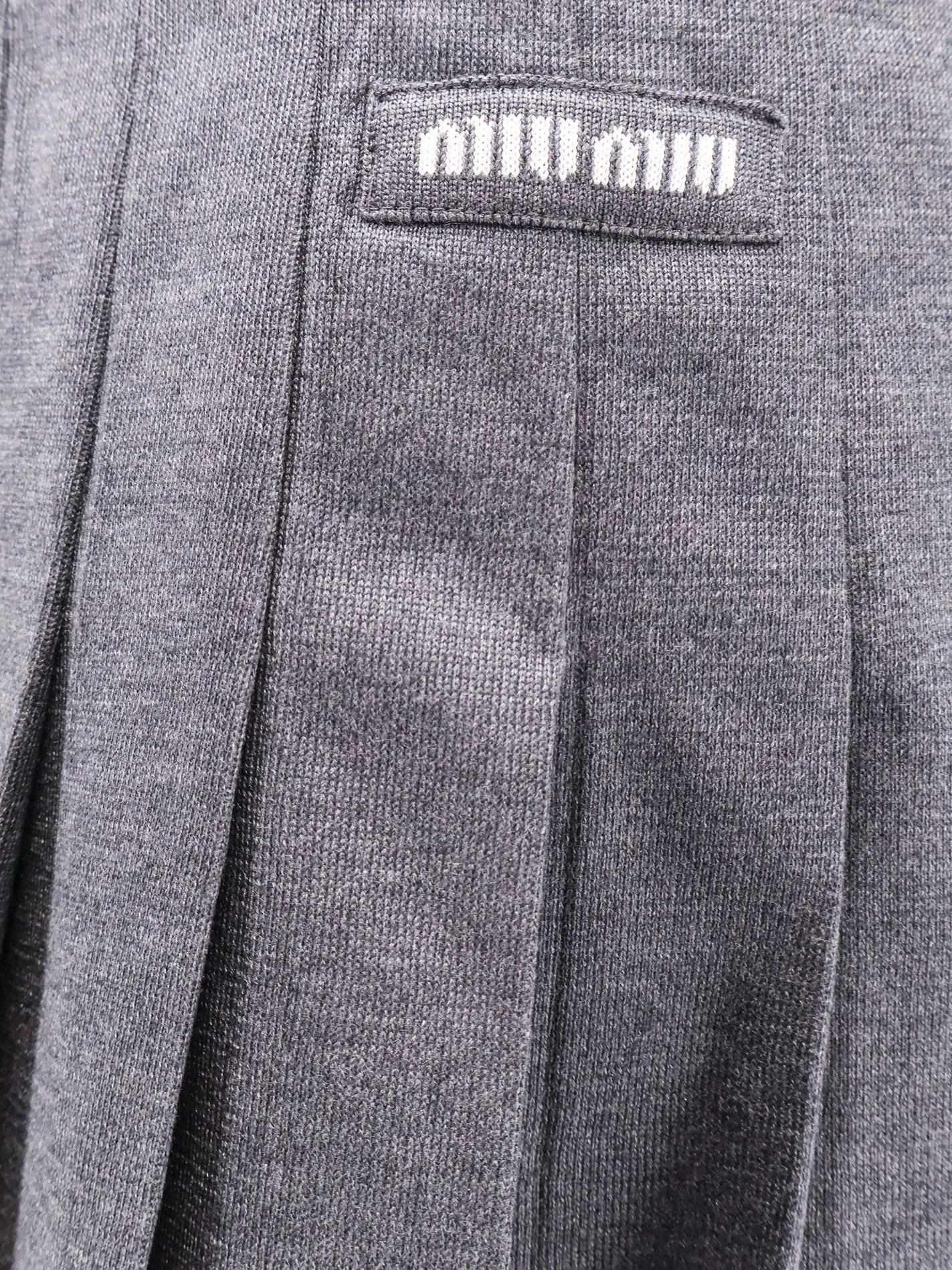 Miu Miu Recycled silk pleated skirt sold by Siebentaschen product image thumbnail 4