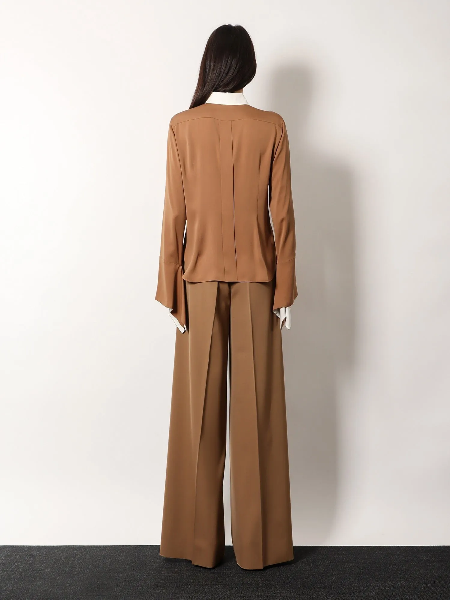 Max Mara Pio silk shirt sold by Siebentaschen product image thumbnail 4