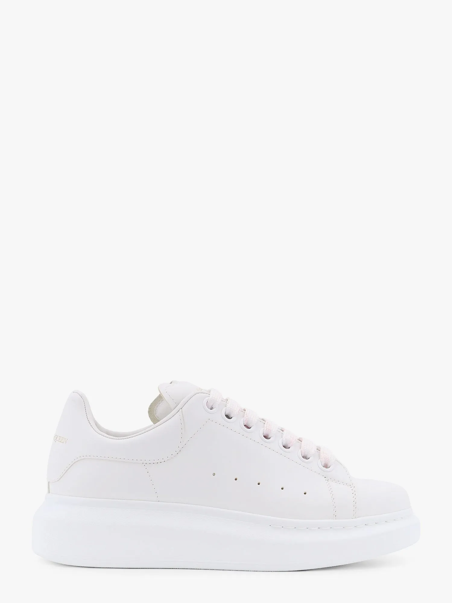 Alexander Mcqueen Larry leather sneakers with logo detail on the back sold by Siebentaschen