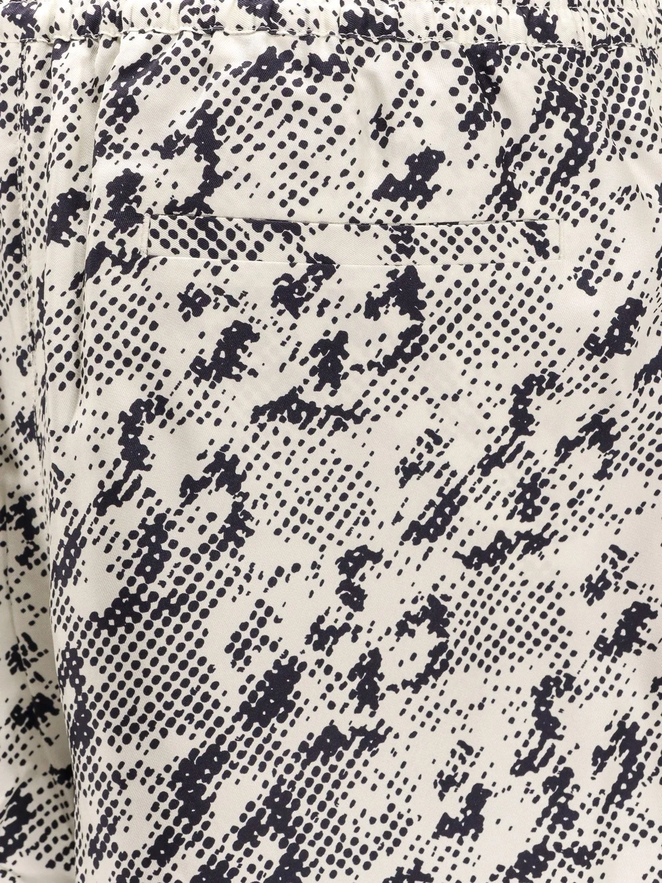 Tory Burch Silk shorts with pixelated logo print sold by Siebentaschen product image thumbnail 3