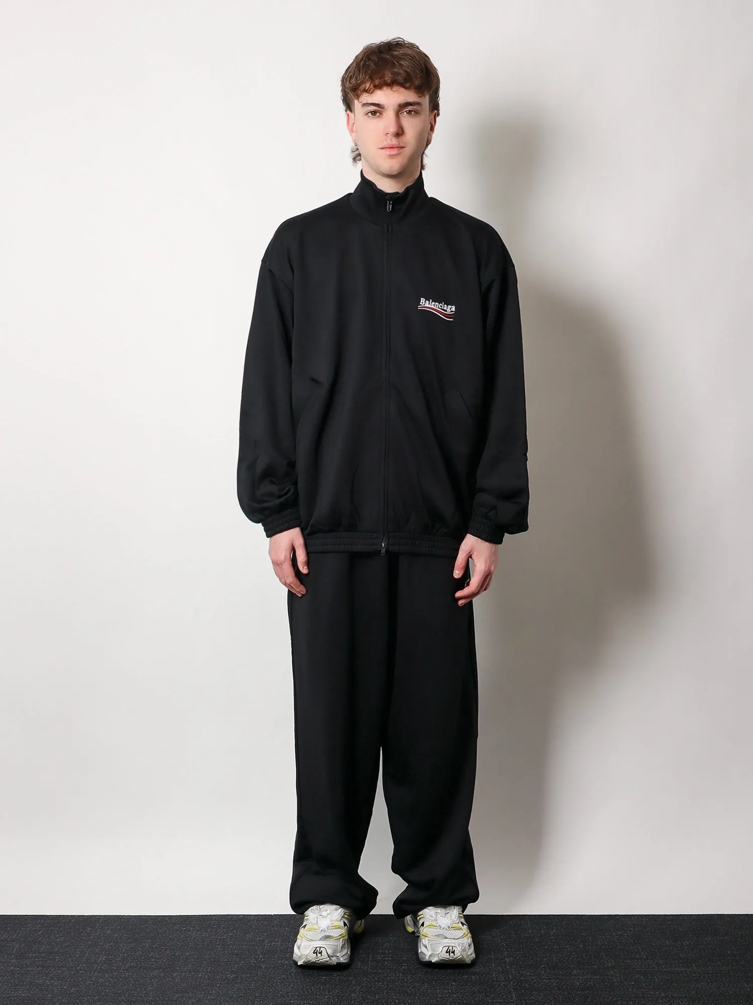 Balenciaga Balenciaga unisex sweatshirt with logo embroidery sold by Siebentaschen product image thumbnail 3