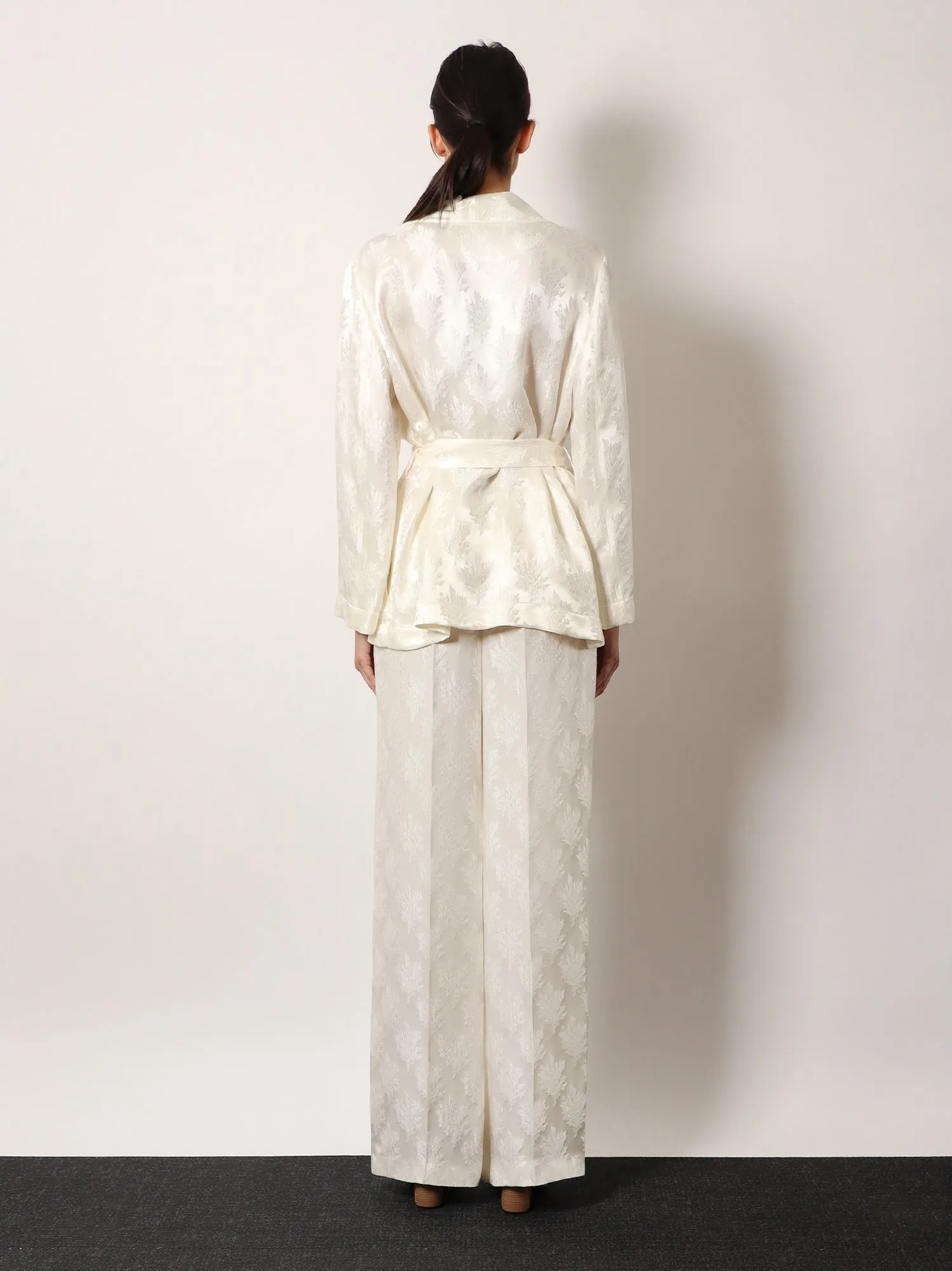 Fendi Jacquard silk blazer with floral motif sold by Siebentaschen product image thumbnail 3