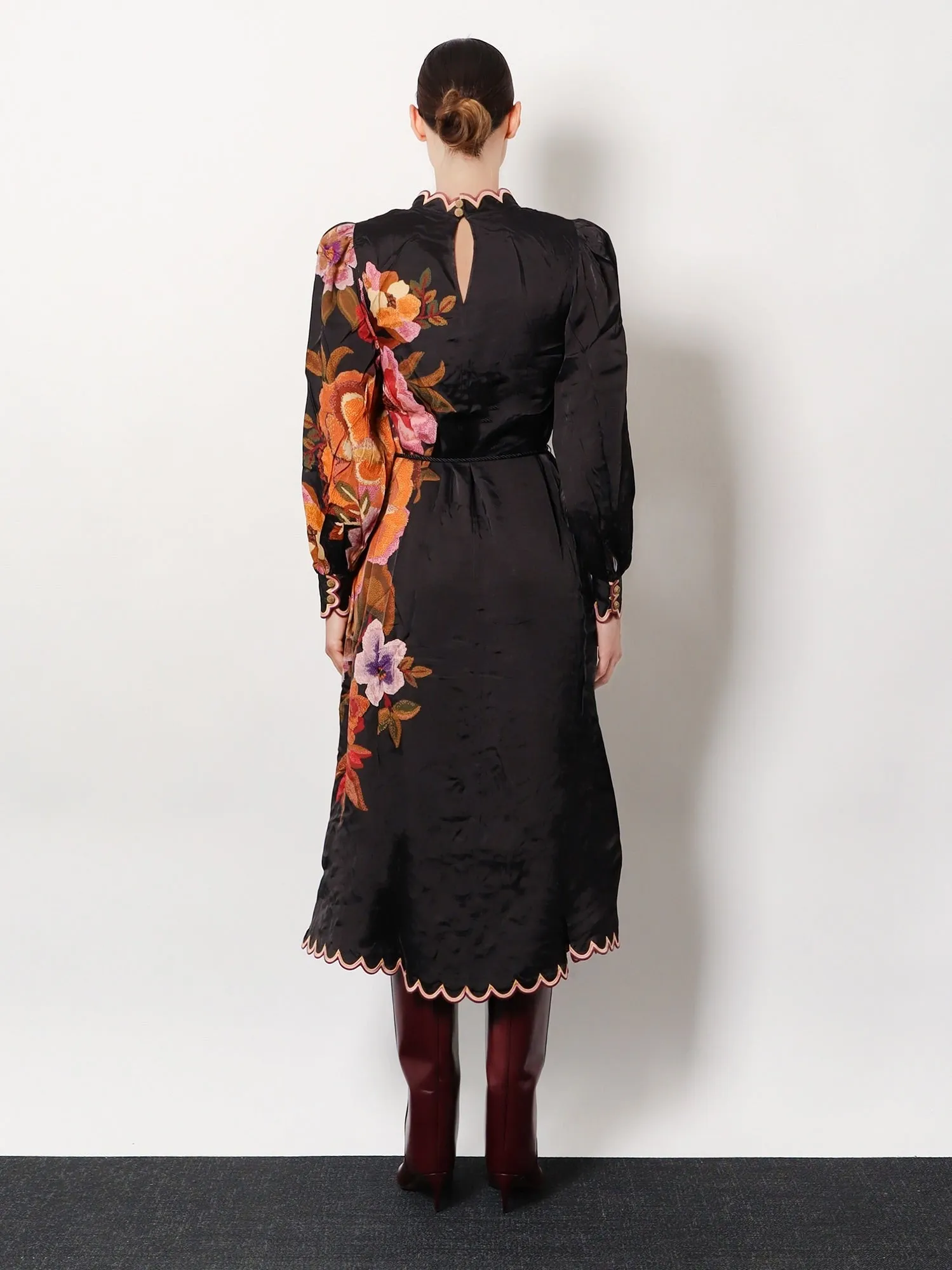 FARM RIO Satin midi dress with floral print sold by Siebentaschen product image thumbnail 3