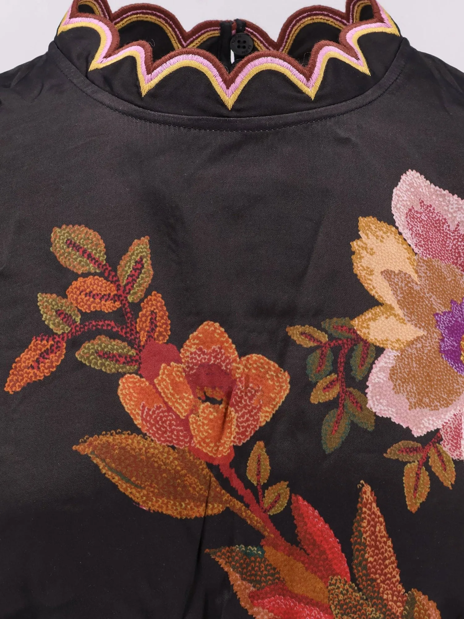 FARM RIO Satin midi dress with floral print sold by Siebentaschen product image thumbnail 5