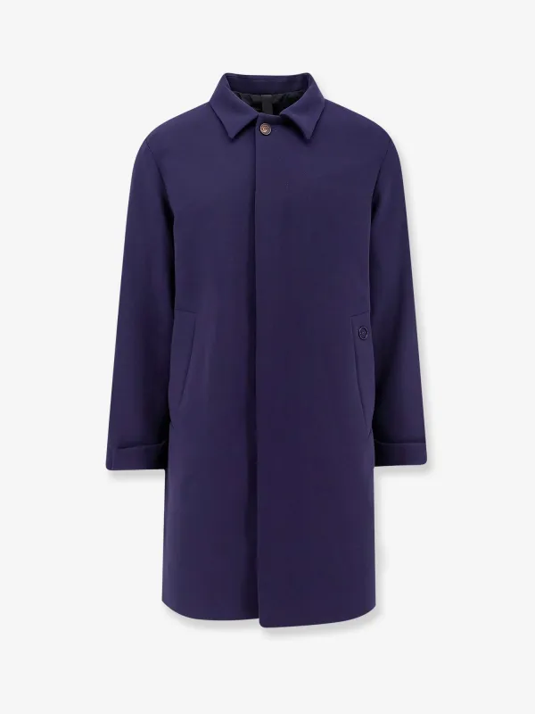 Hevo Loco windproof and water repellent coat sold by Siebentaschen