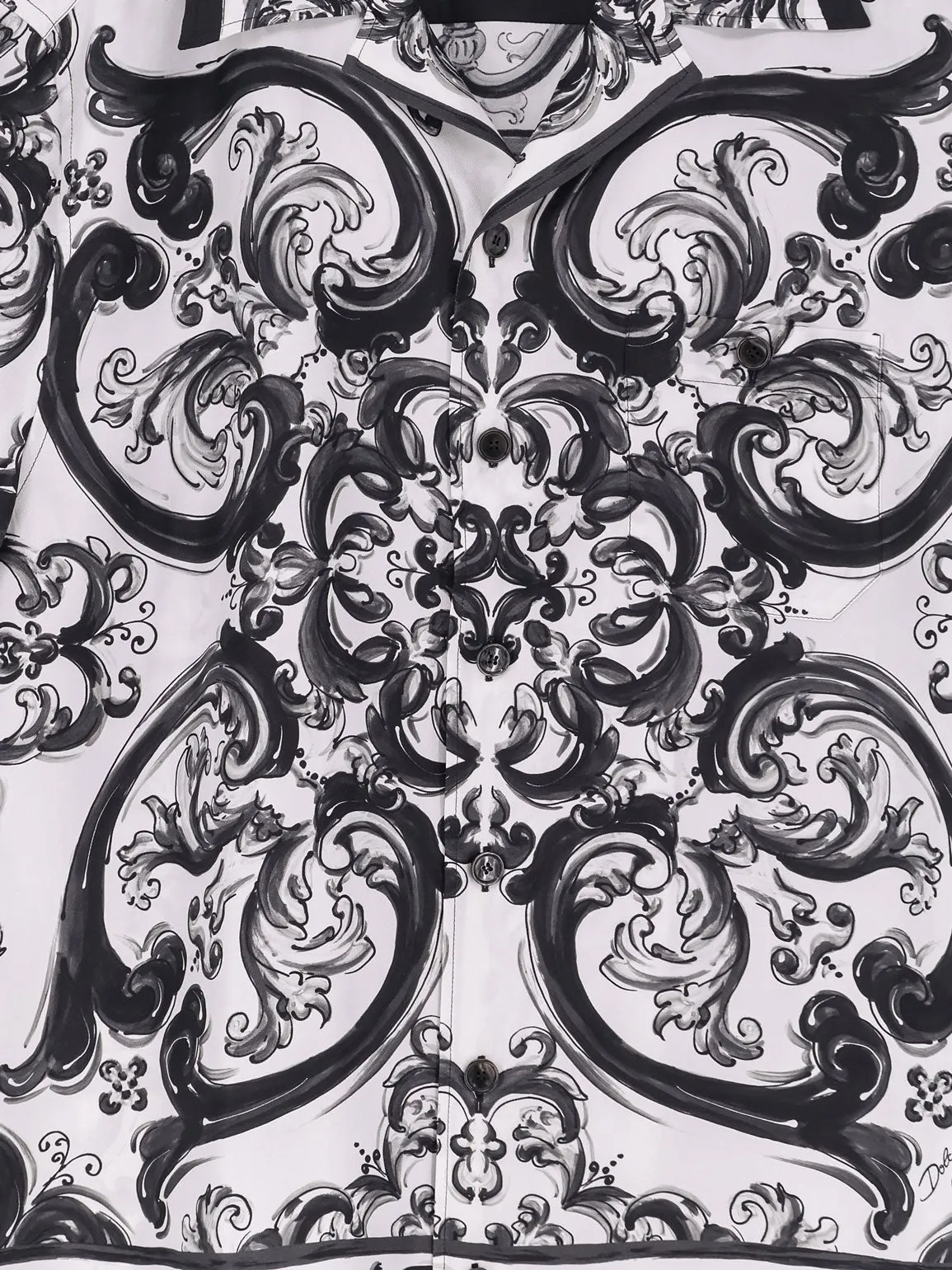 Dolce & Gabbana Silk shirt with Maiolica print sold by Siebentaschen product image thumbnail 3