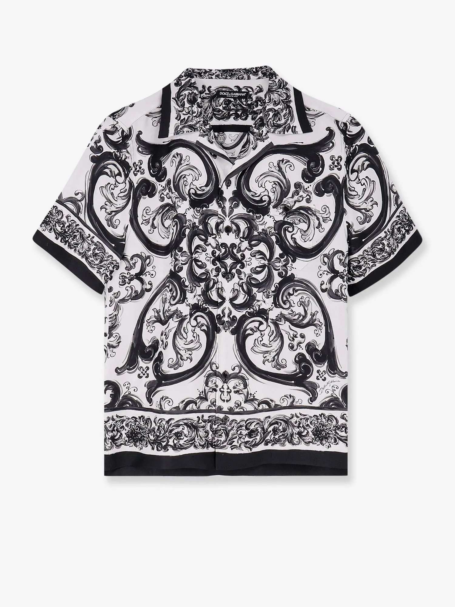 Dolce & Gabbana Silk shirt with Maiolica print sold by Siebentaschen