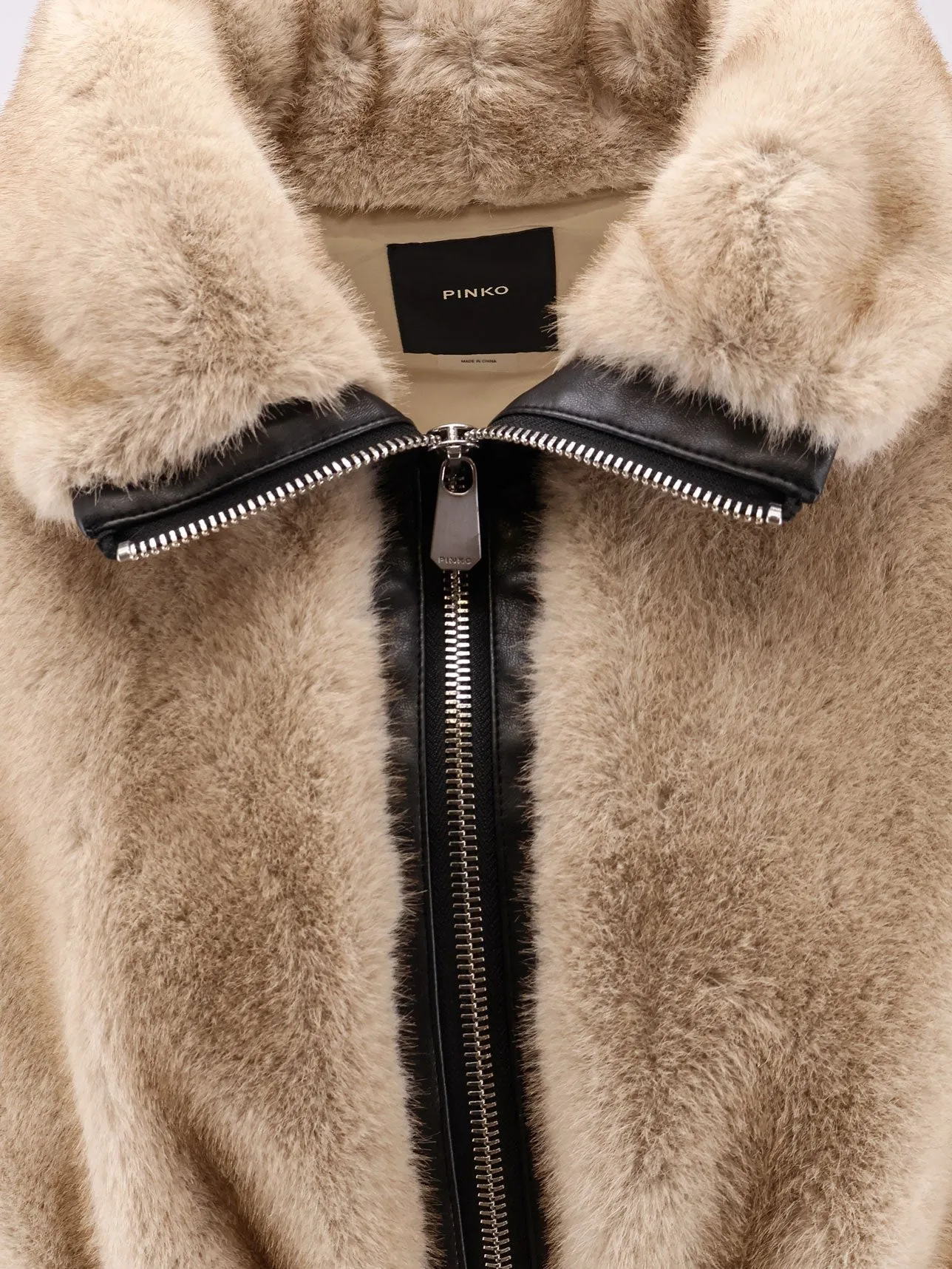 Pinko Bagels synthetic fur jacket sold by Siebentaschen product image thumbnail 3