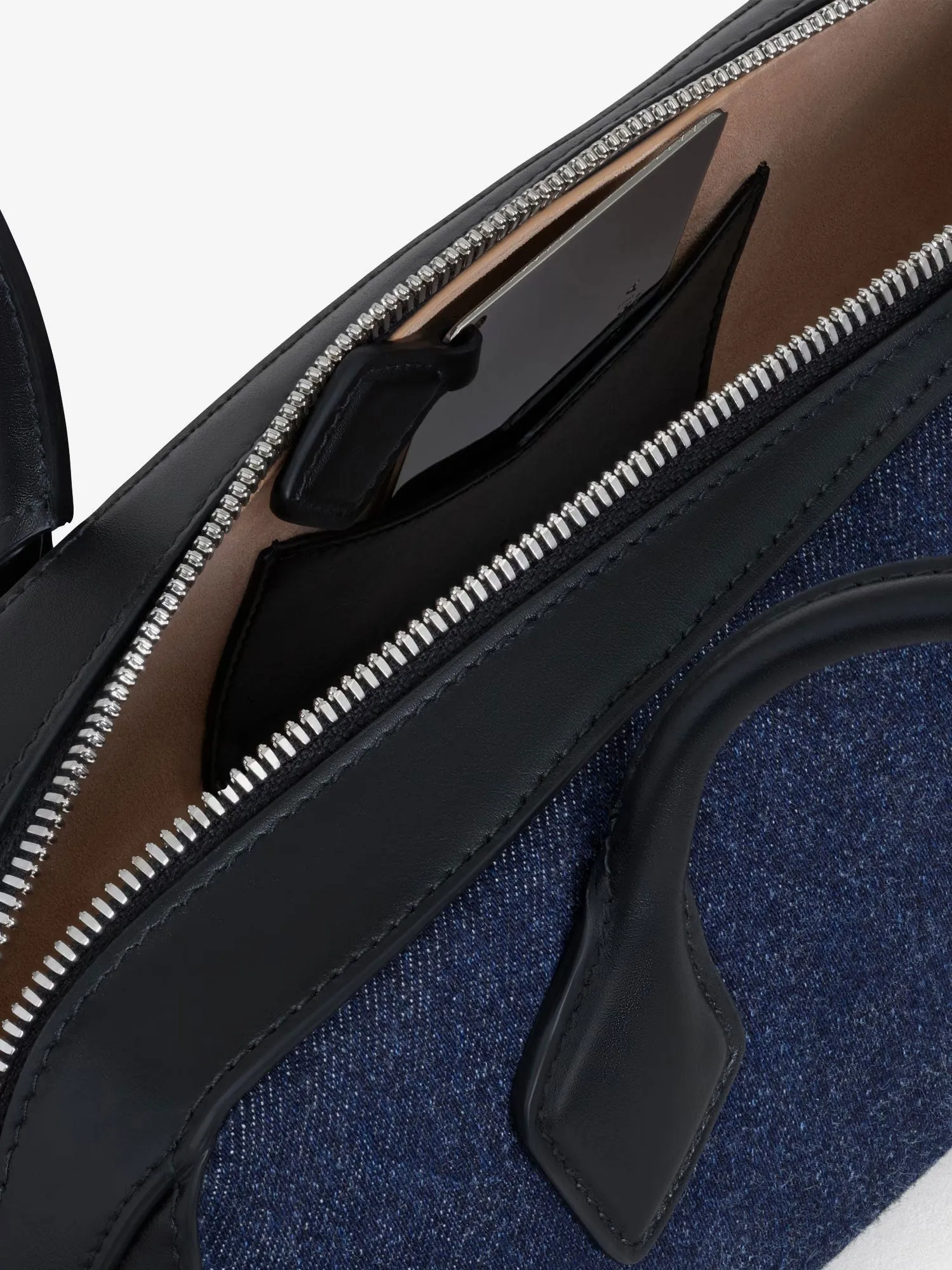 ALAIA Le Teckel denim shoulder bag sold by Siebentaschen product image thumbnail 4
