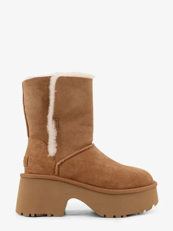 Ugg Esmee Boot suede boots sold by Siebentaschen
