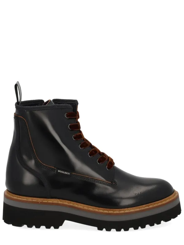 Woolrich LACE-UP BOOT sold by Siebentaschen