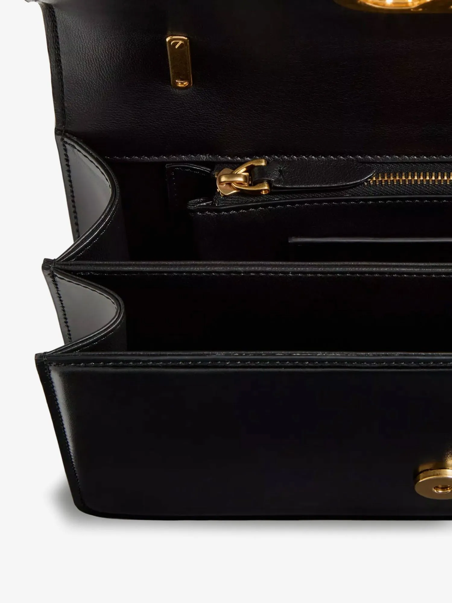 Valentino Garavani Vlogo leather shoulder bag sold by Siebentaschen product image thumbnail 4