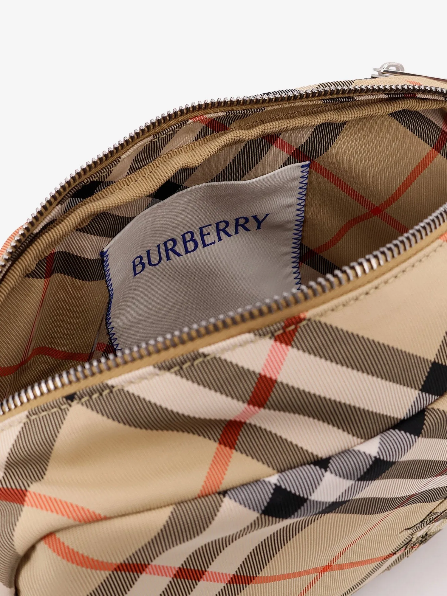 Burberry Essential nylon crossbody bag sold by Siebentaschen product image thumbnail 4