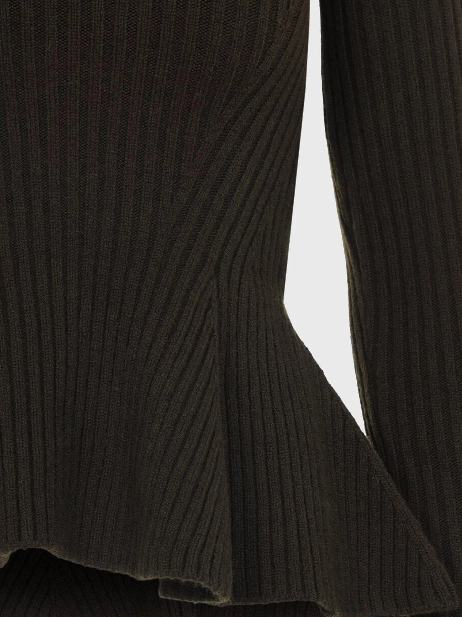 Max Mara Bolsena wool and cashmere turtlenck sweater sold by Siebentaschen product image thumbnail 3