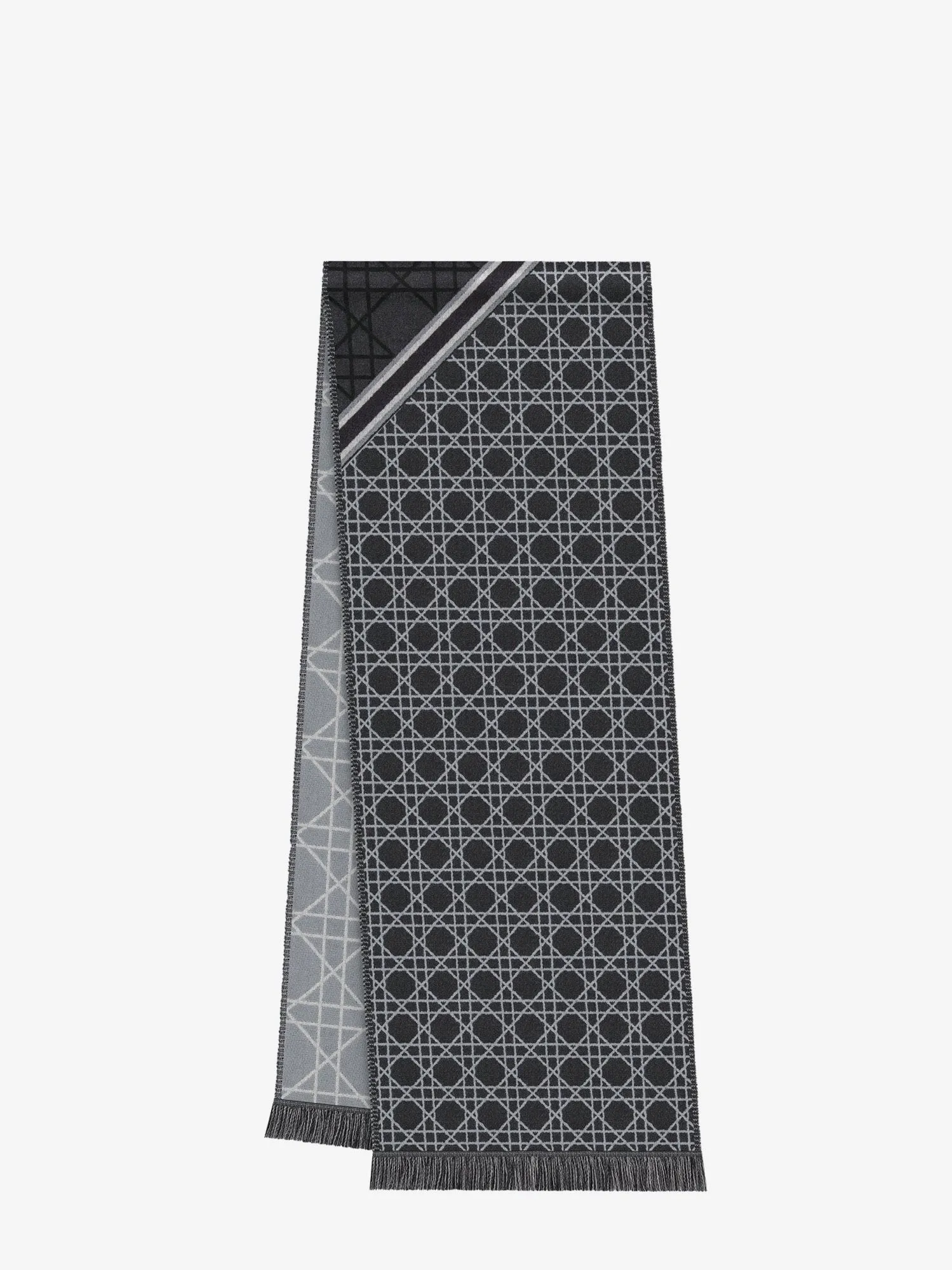 Dior Cannage Jacquard wool scarf sold by Siebentaschen
