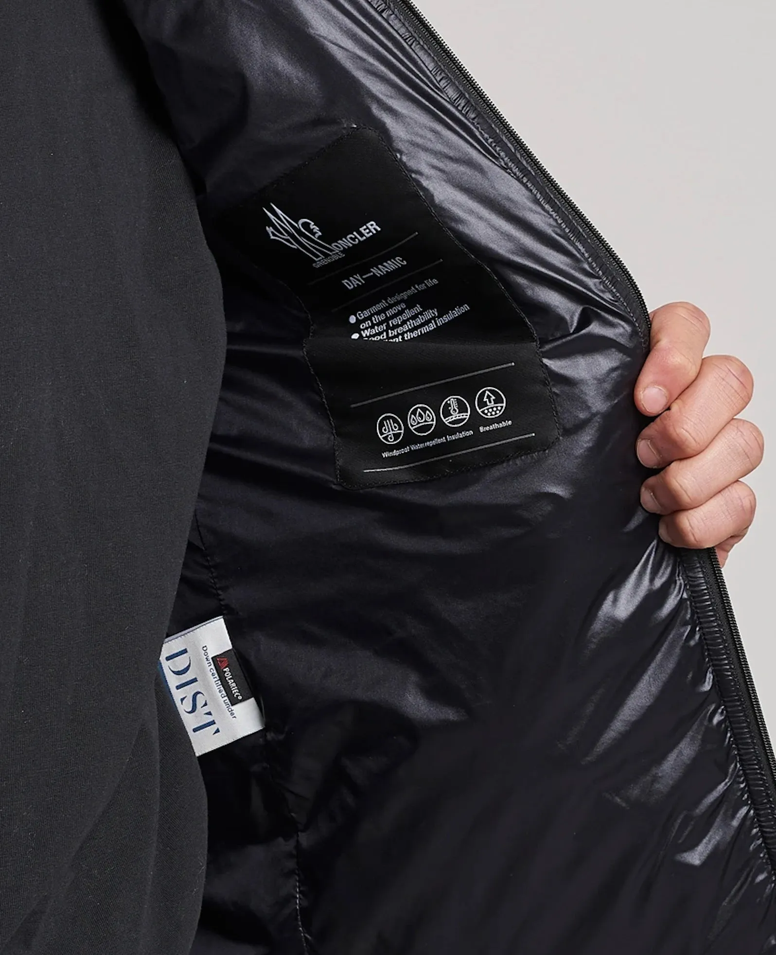 Moncler Jackets Black Man sold by Siebentaschen product image thumbnail 5