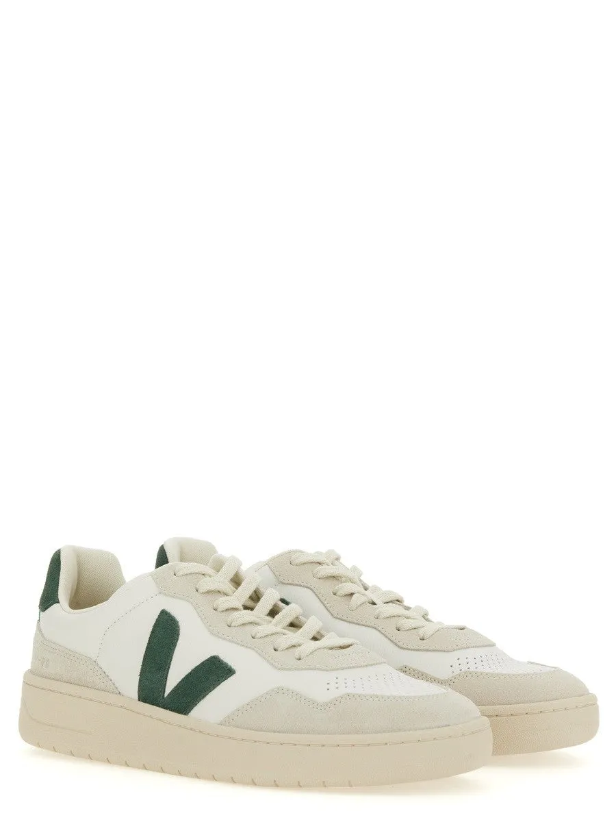 Veja SNEAKER "V-90" sold by Siebentaschen product image thumbnail 2