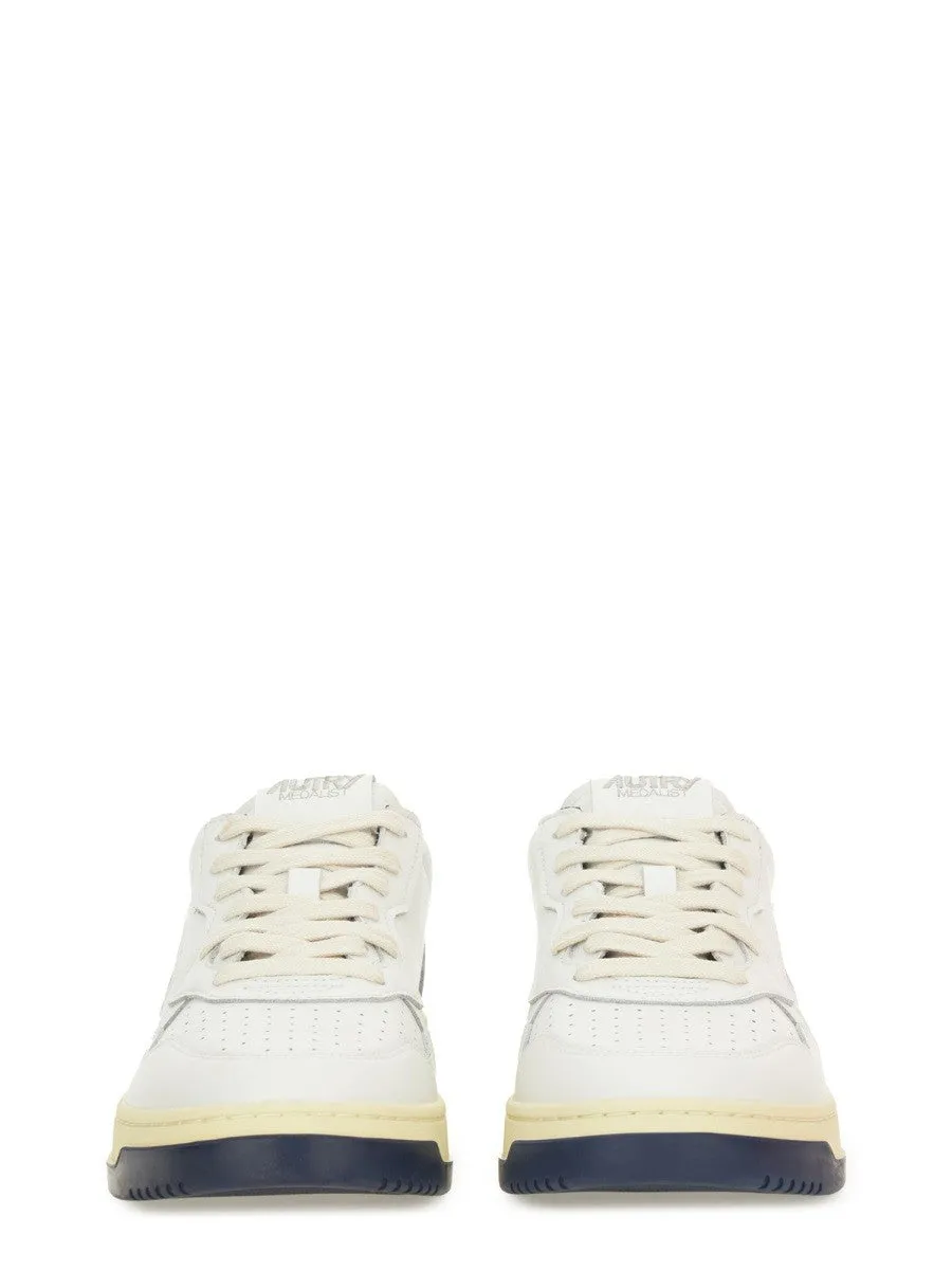 AUTRY X MAISON KITSUNÉ "MEDALIST" LOW SNEAKER sold by Siebentaschen product image thumbnail 4