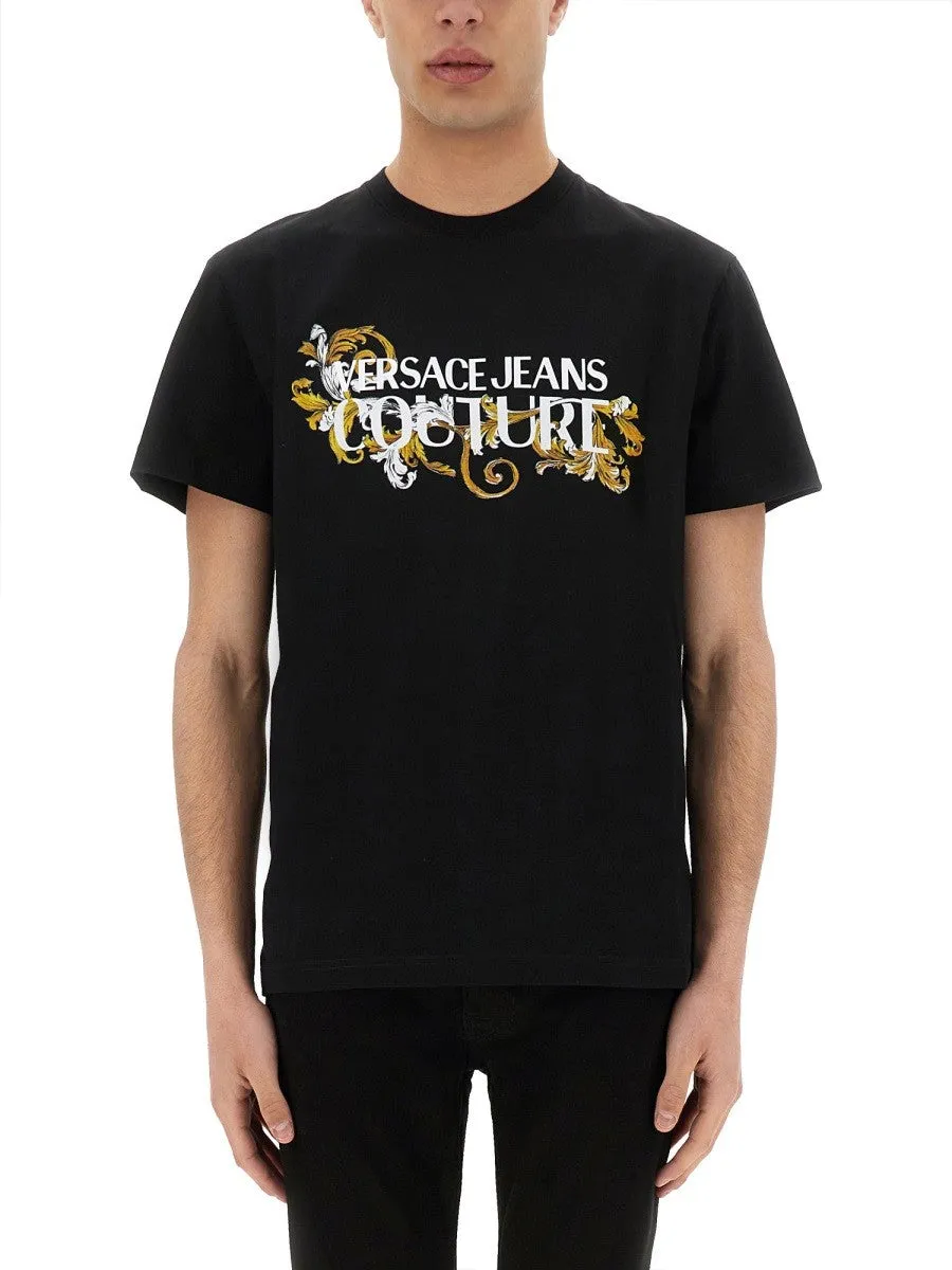 Versace Jeans Couture BAROQUE OUTLINE LOGO T-SHIRT sold by Siebentaschen
