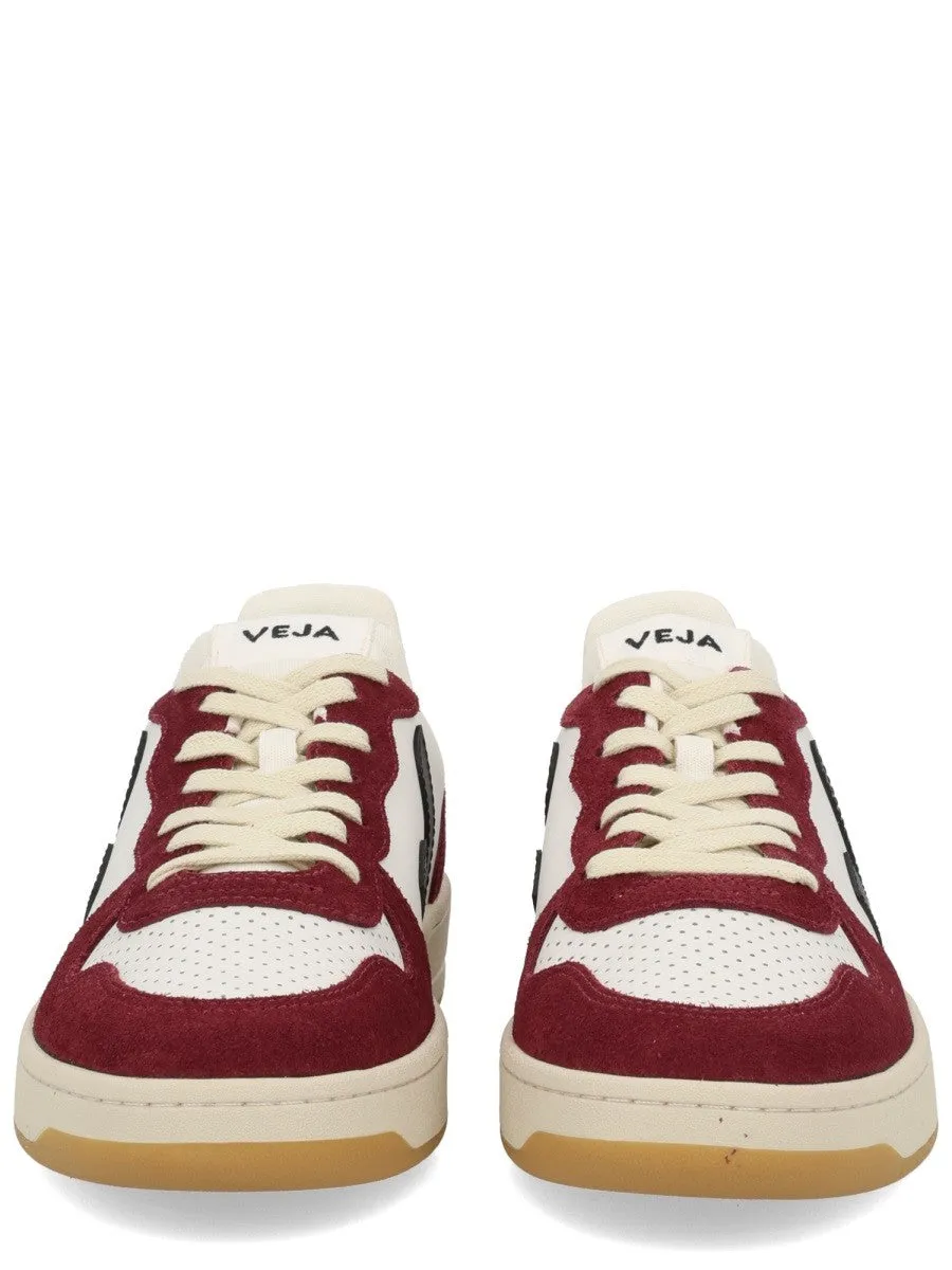 Veja SNEAKER "V-10" sold by Siebentaschen product image thumbnail 3
