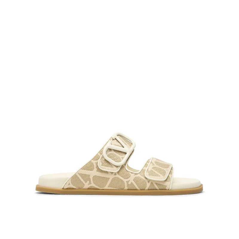 Valentino Garavani Toile Iconographe Flat Sandals sold by Siebentaschen