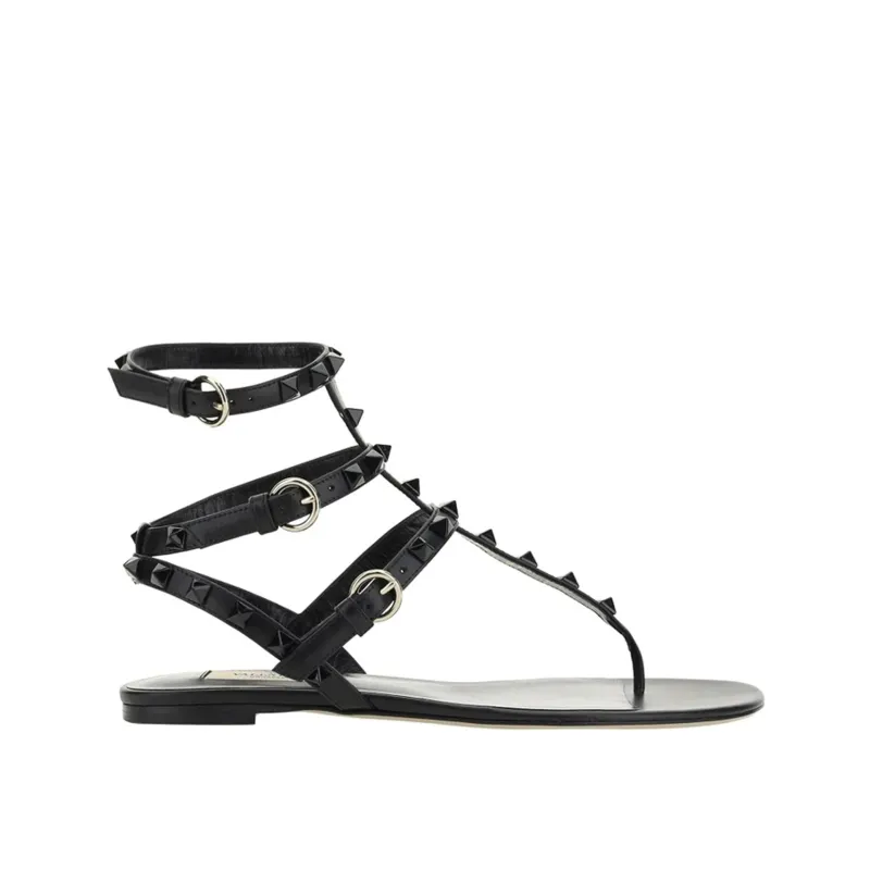 Valentino Garavani Rockstud Flip-Flop Sandlas sold by Siebentaschen