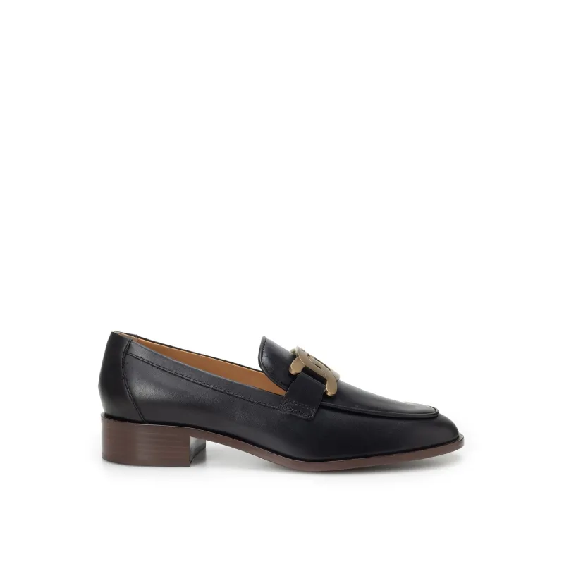 Tod's Leather Loafers sold by Siebentaschen
